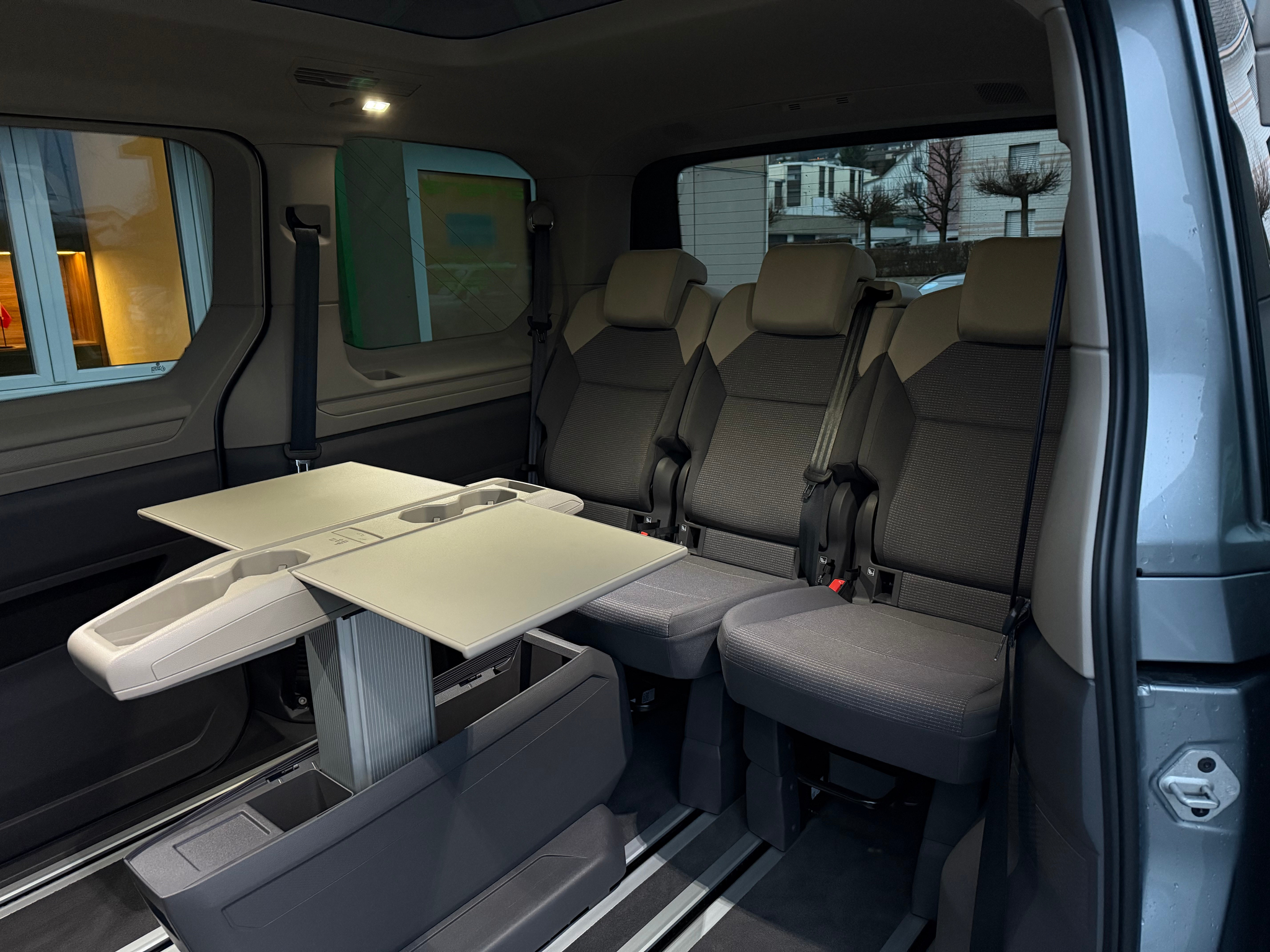 listing desktop thumbnail image 22