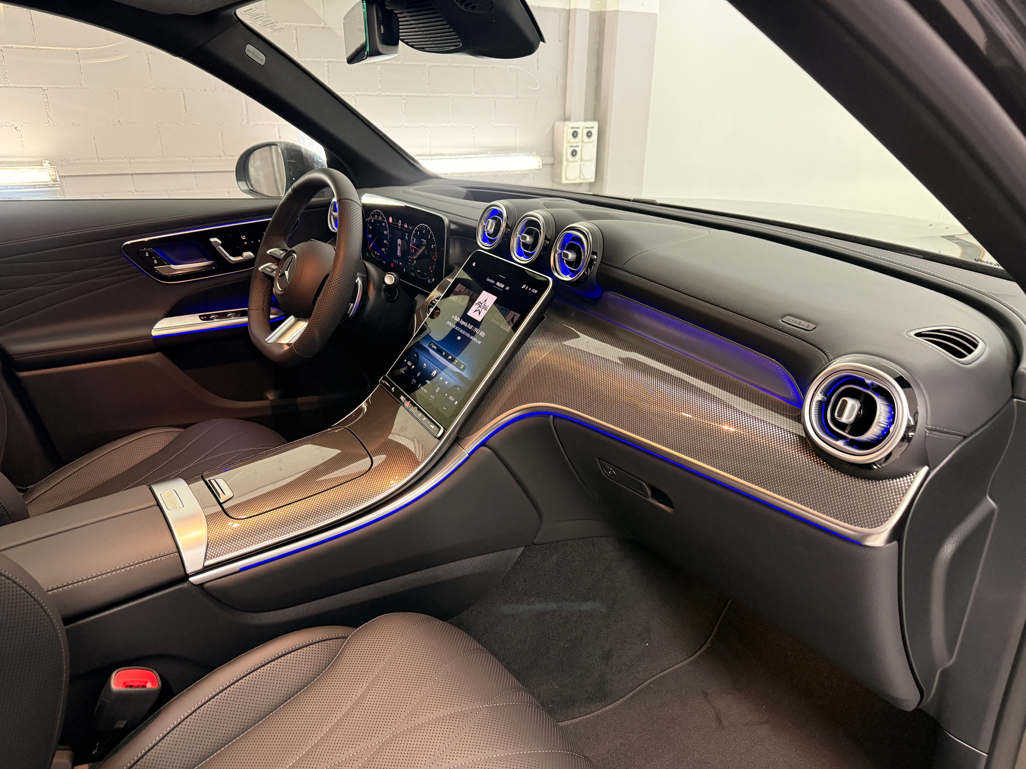 listing desktop thumbnail image 10