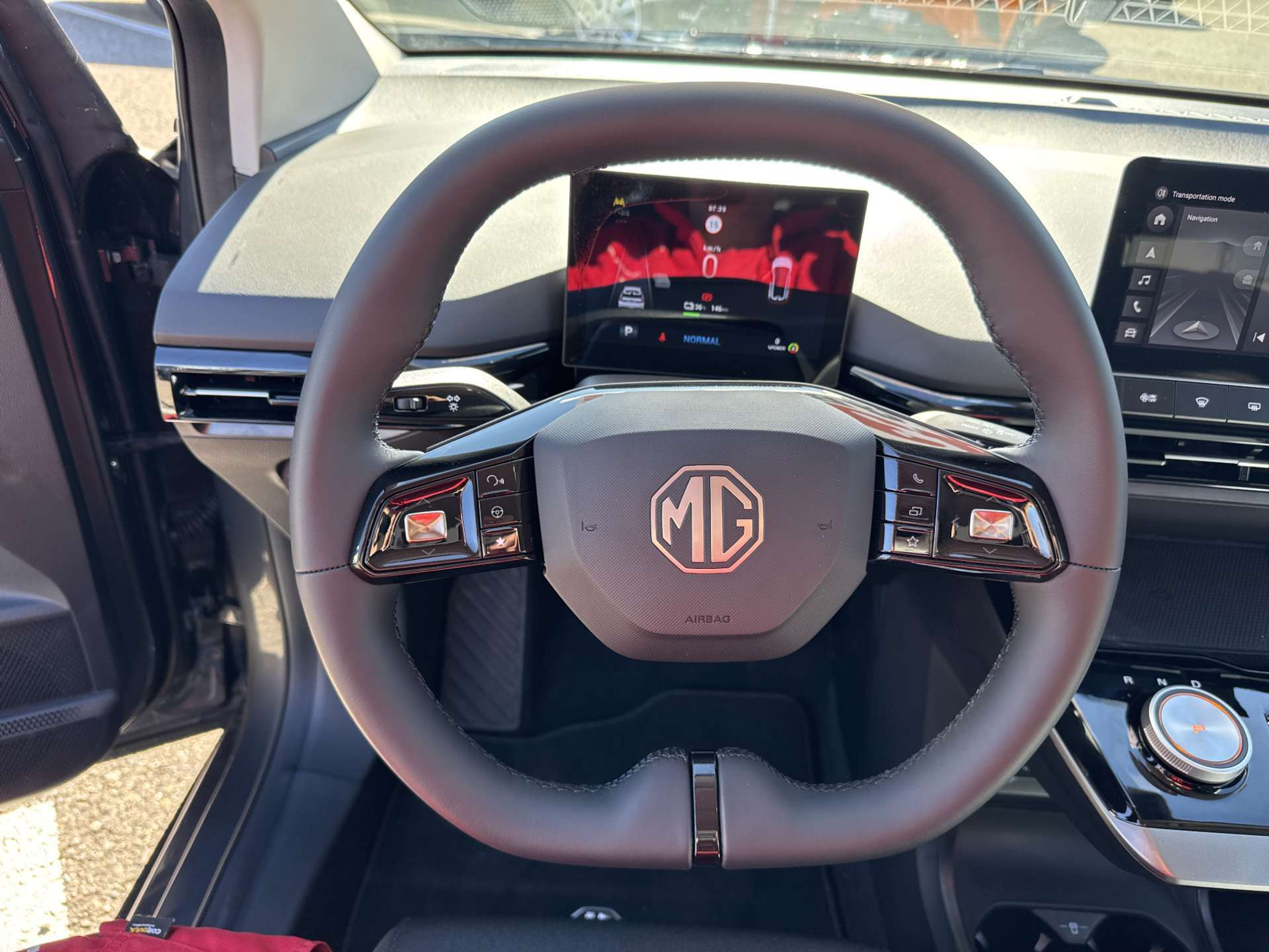 listing desktop thumbnail image 15