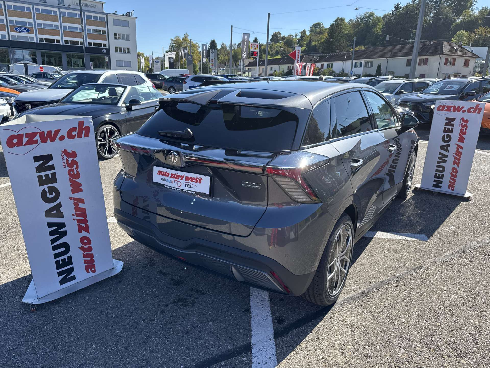 listing desktop thumbnail image 2