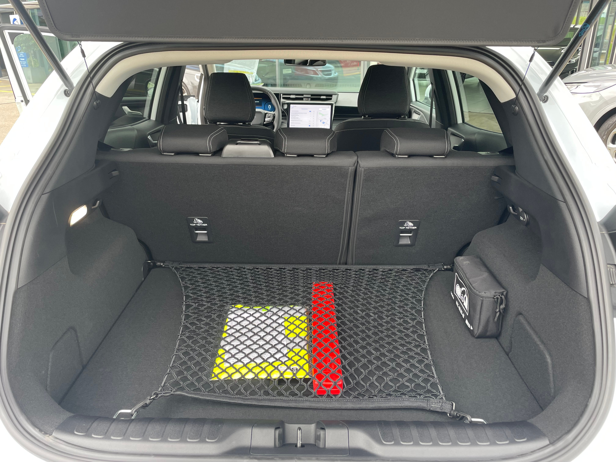 listing desktop thumbnail image 18