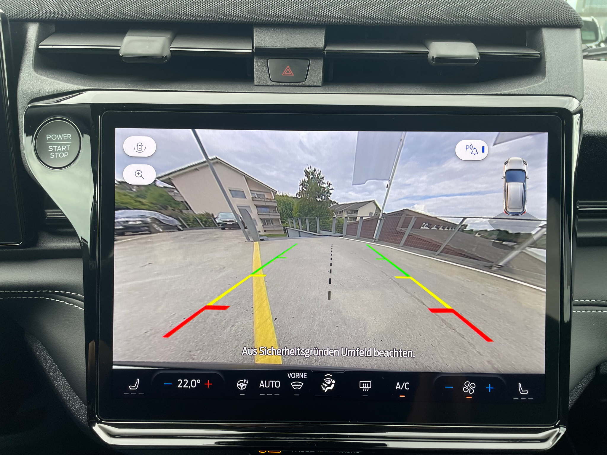 listing desktop thumbnail image 14