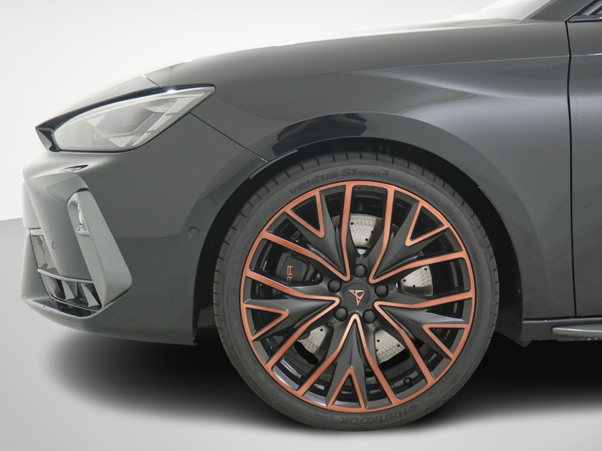 listing desktop thumbnail image 23