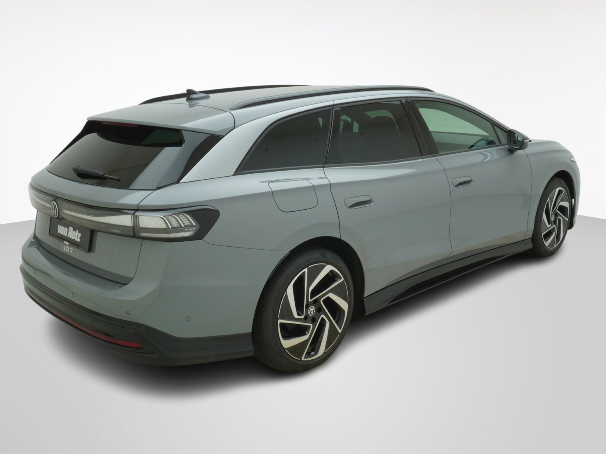 listing desktop thumbnail image 5