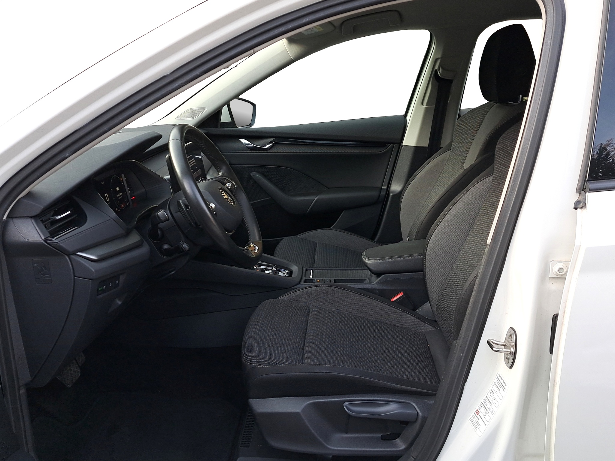 listing desktop thumbnail image 6