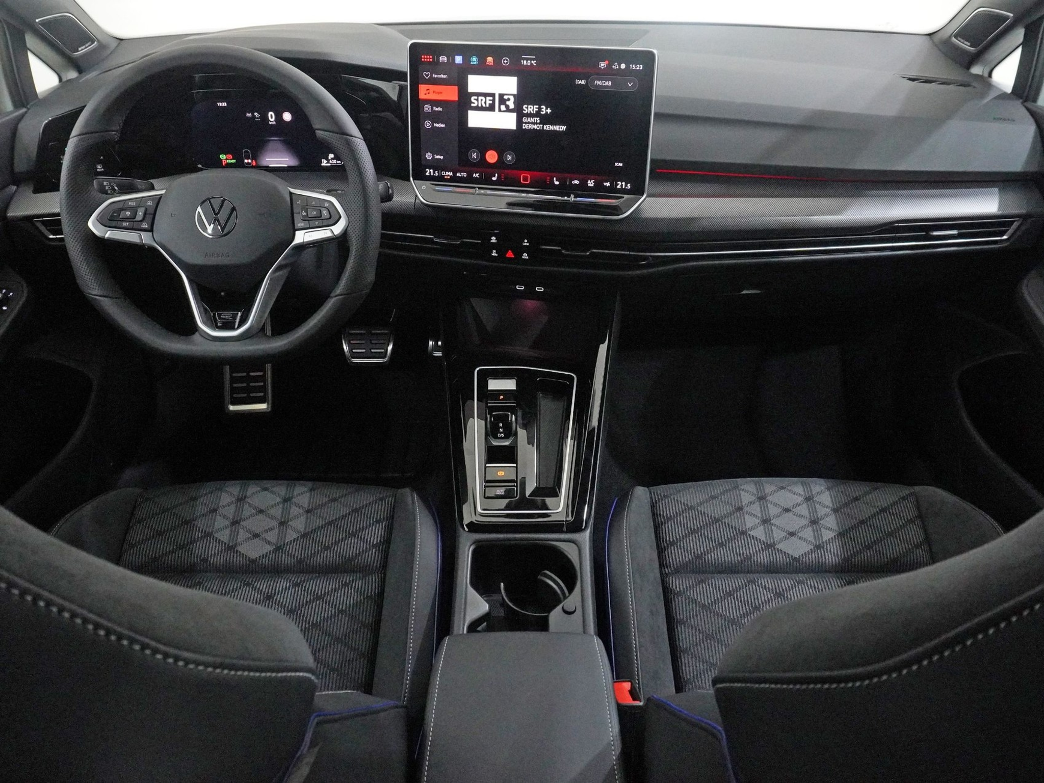 listing desktop thumbnail image 8