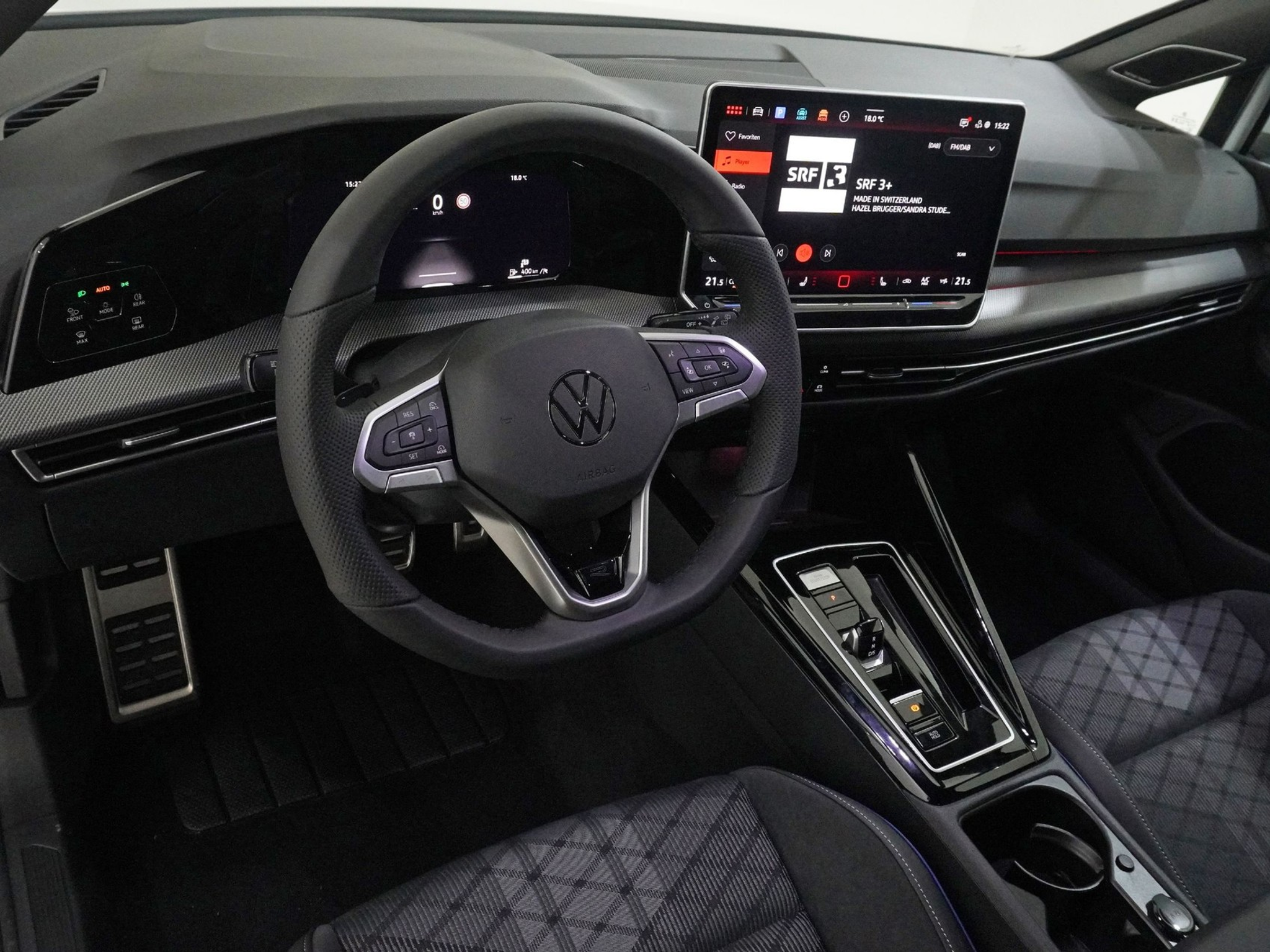 listing desktop thumbnail image 7