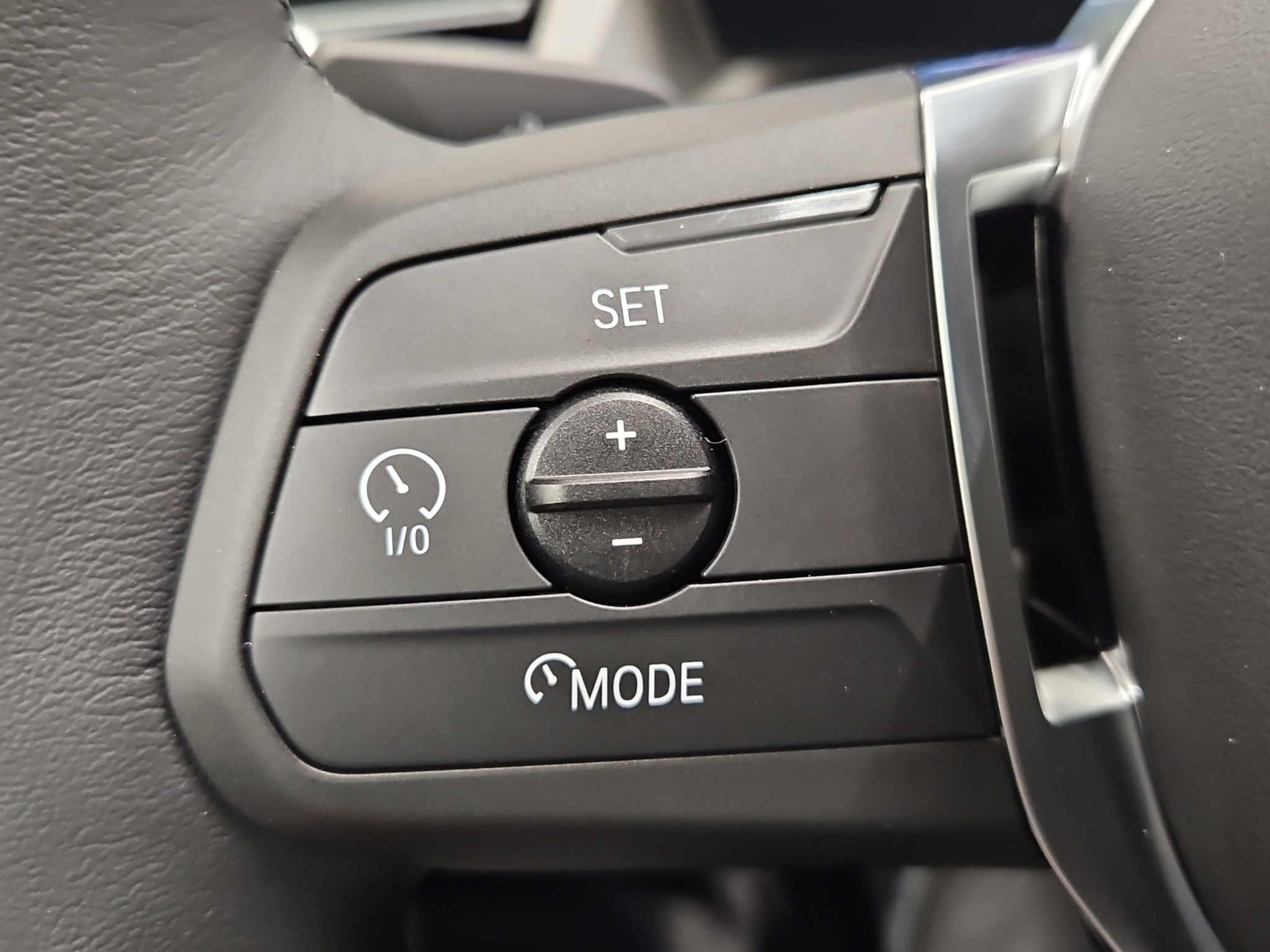 listing desktop thumbnail image 17