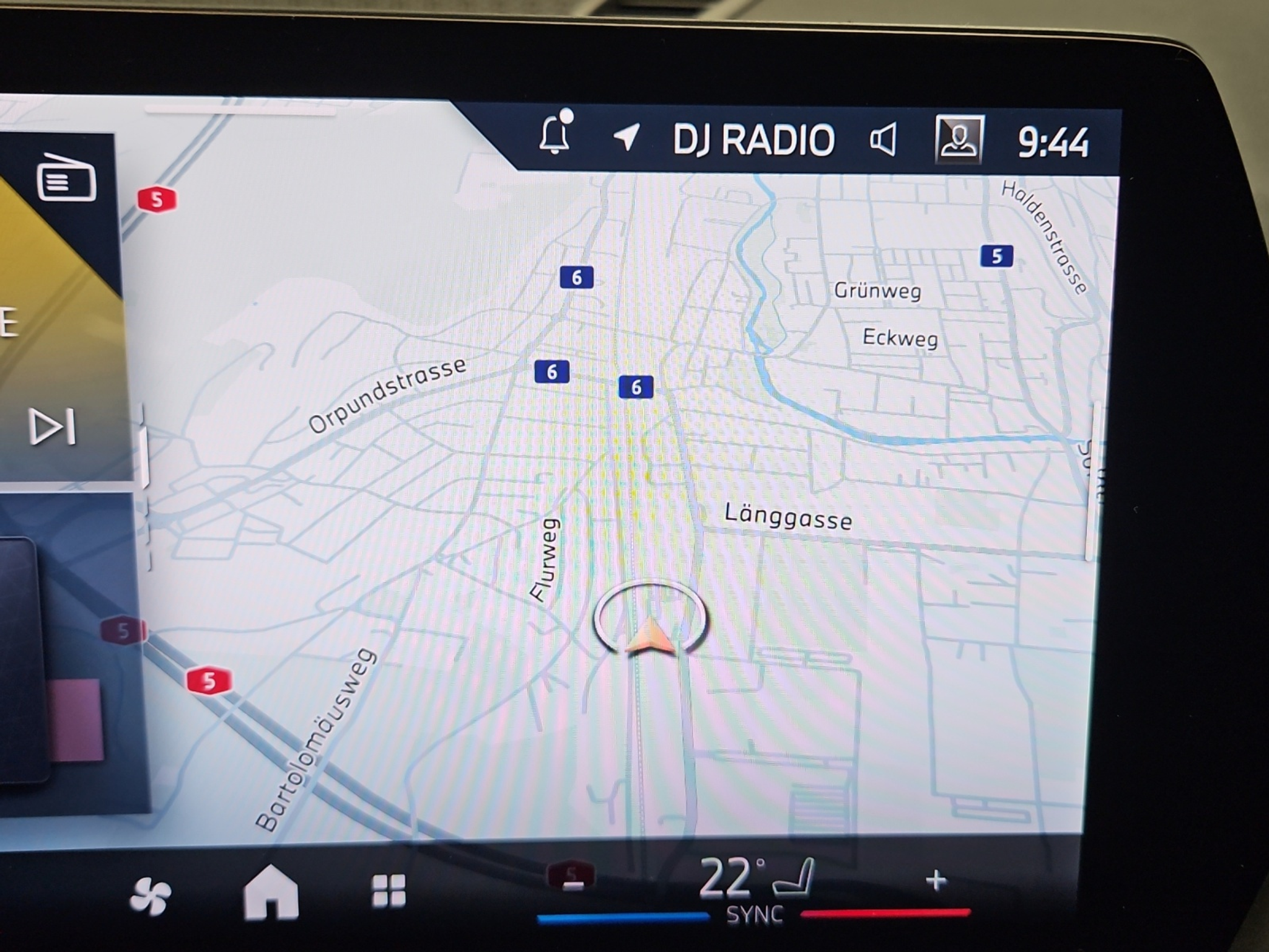 listing desktop thumbnail image 18