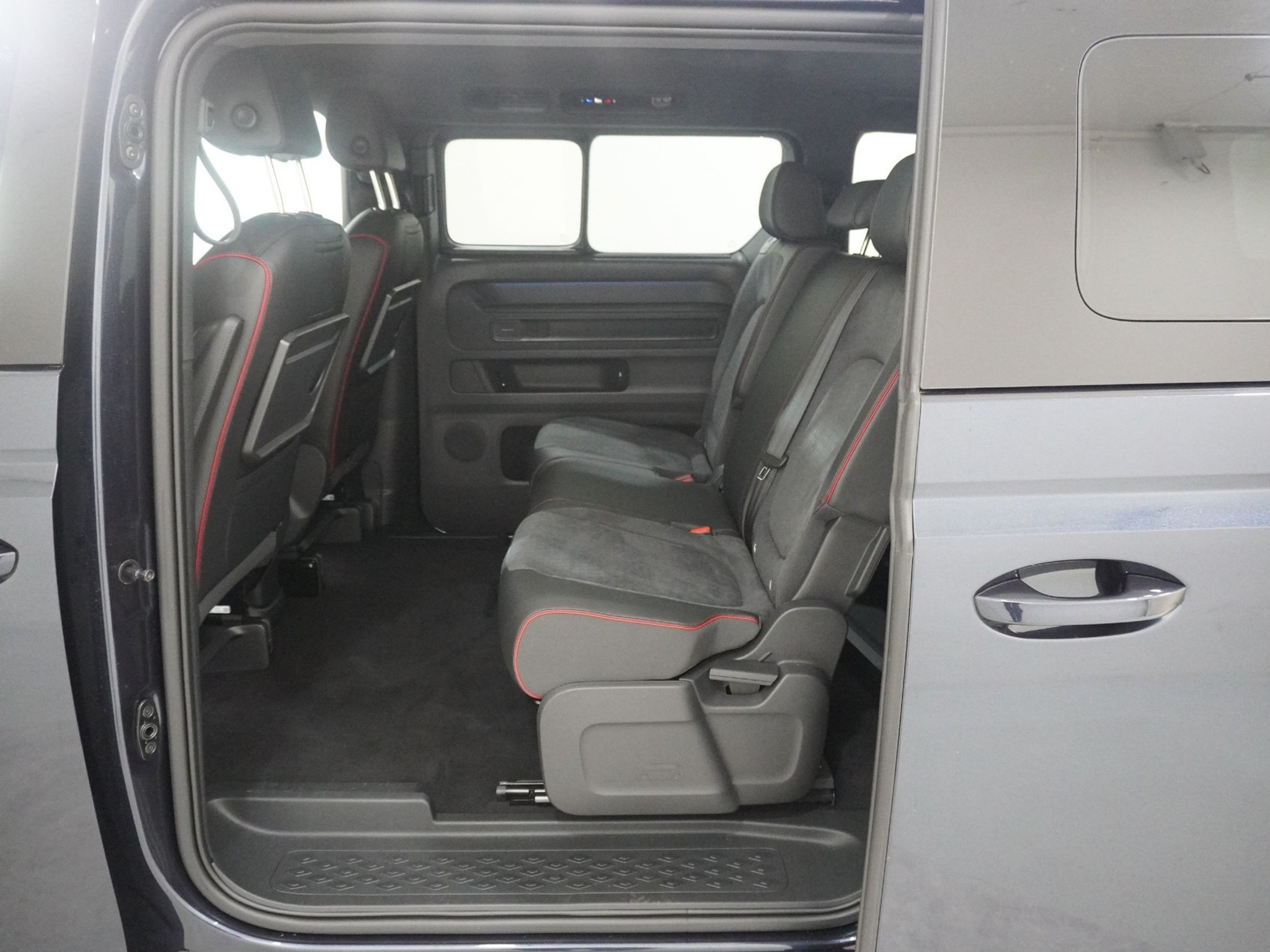 listing desktop thumbnail image 13