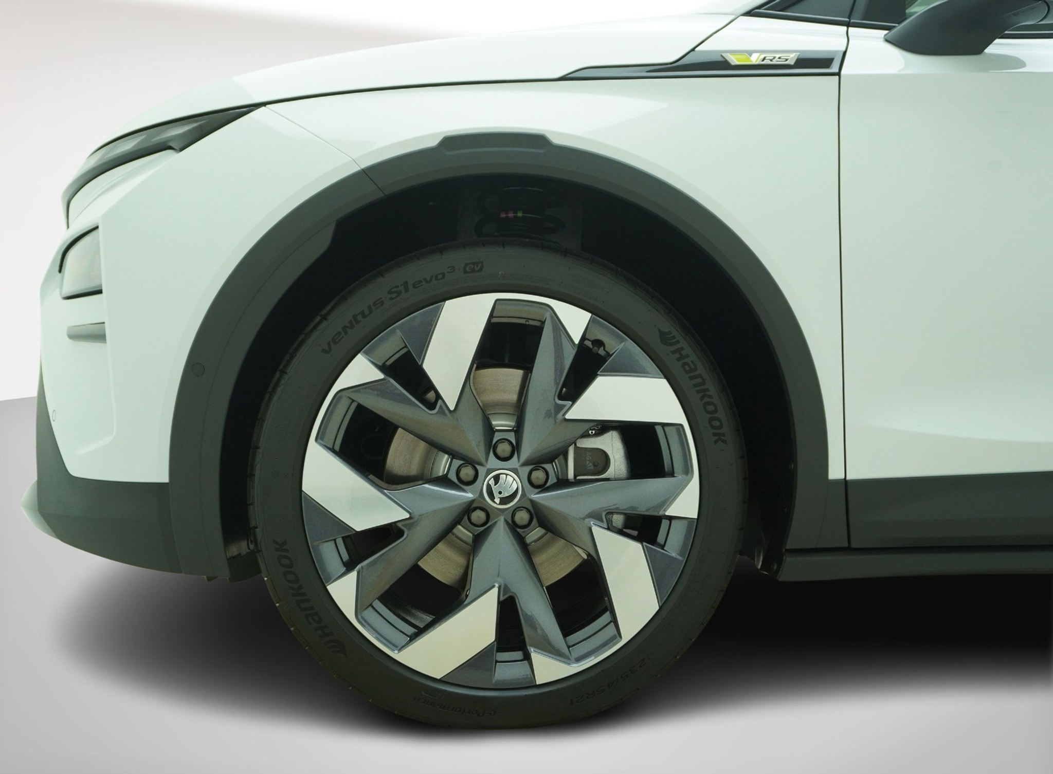 listing desktop thumbnail image 10