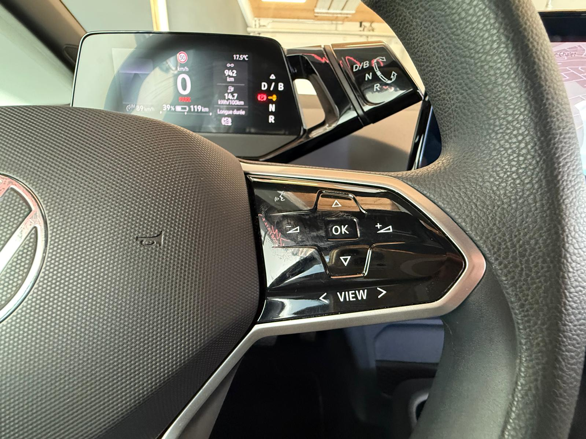 listing desktop thumbnail image 18