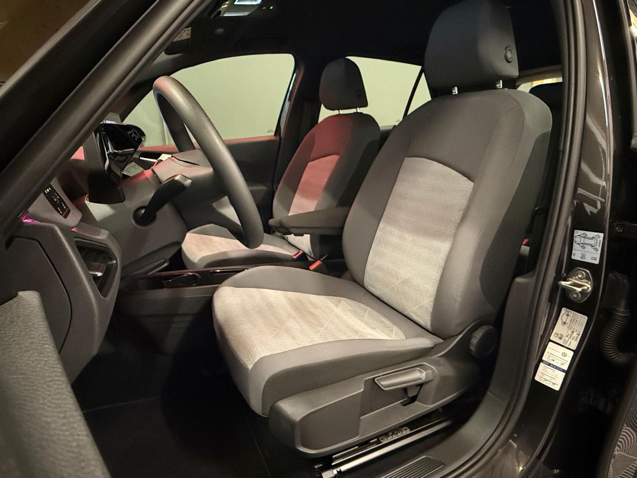 listing desktop thumbnail image 9