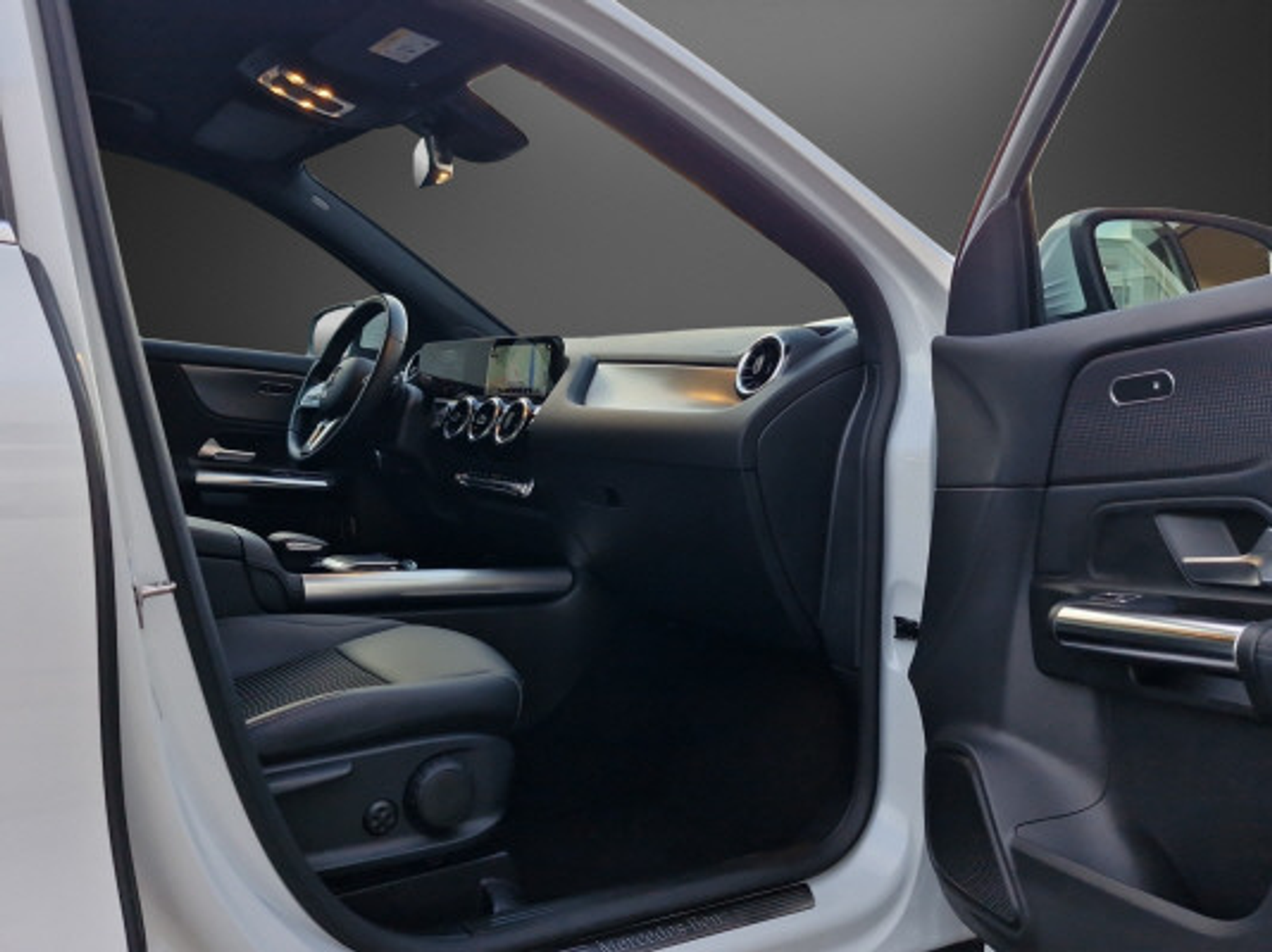 listing desktop thumbnail image 8