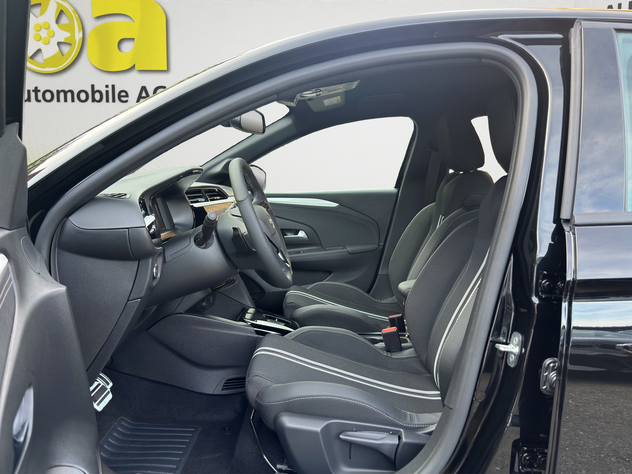 listing desktop thumbnail image 10