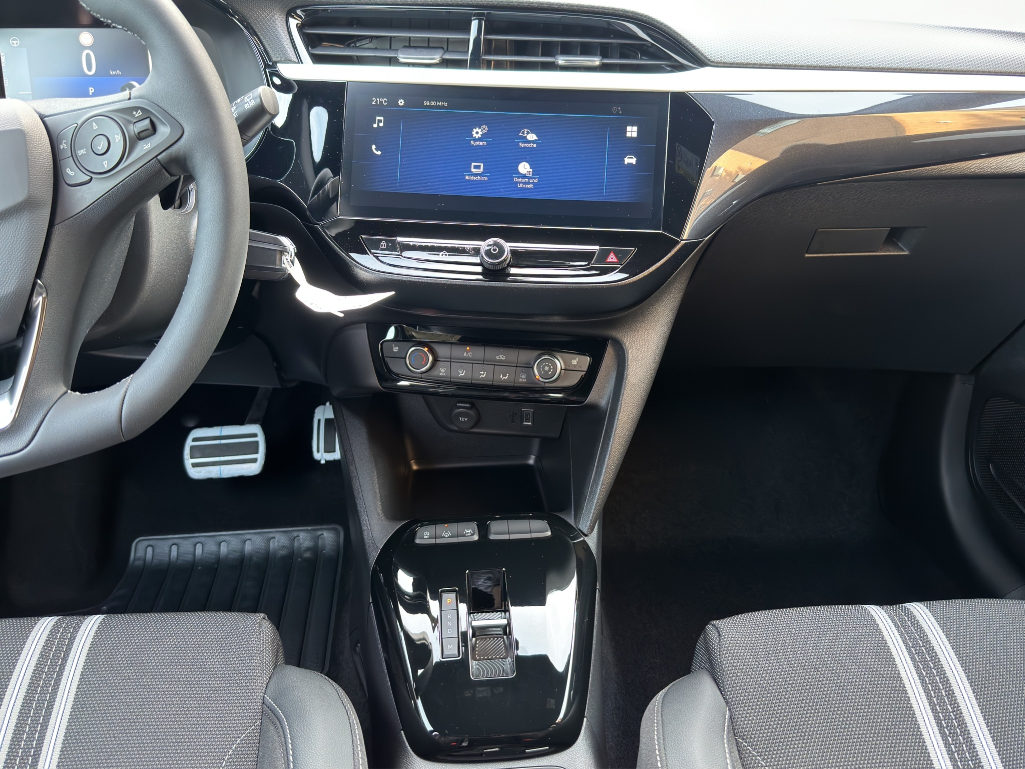 listing desktop thumbnail image 18