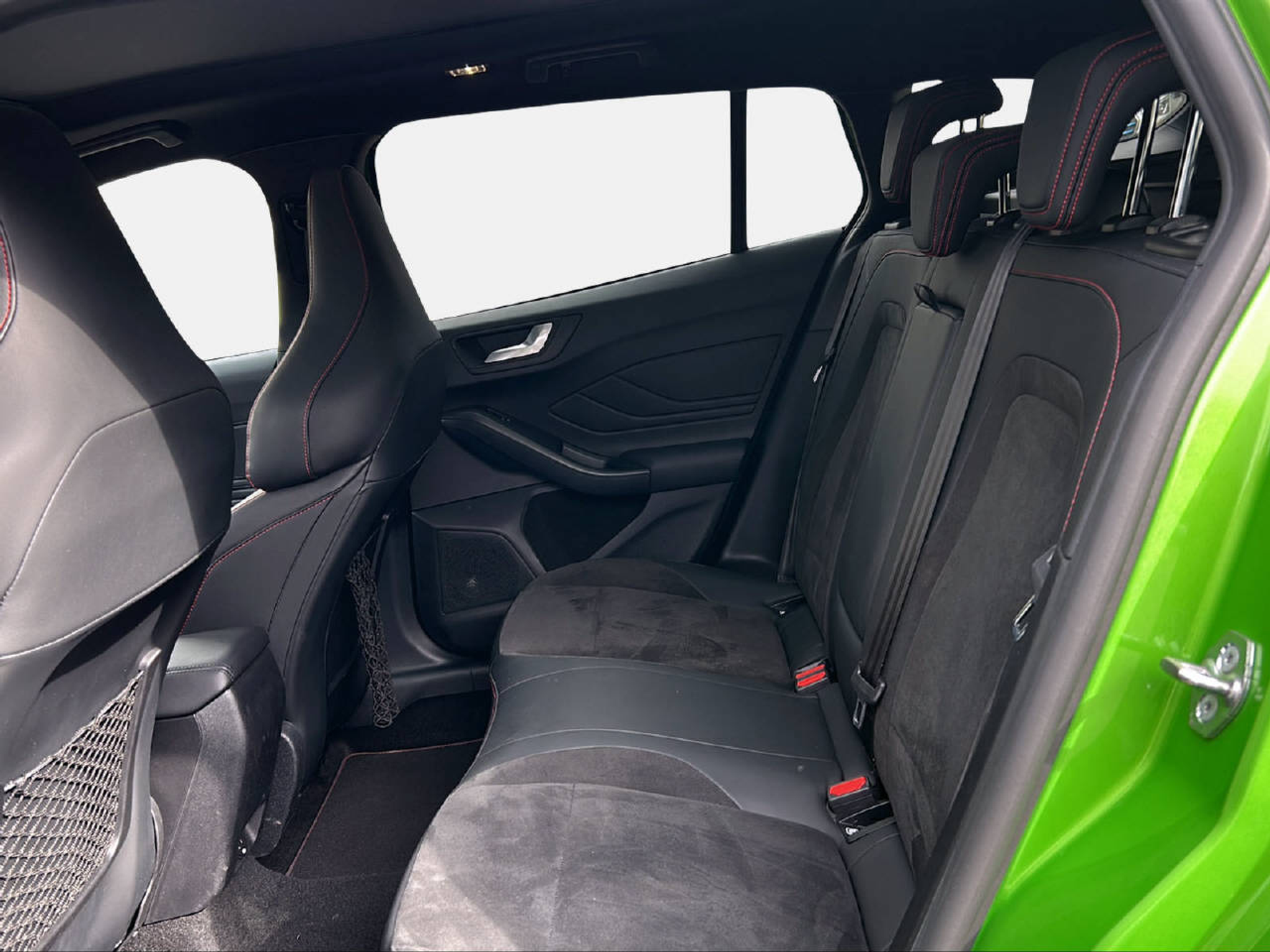 listing desktop thumbnail image 12