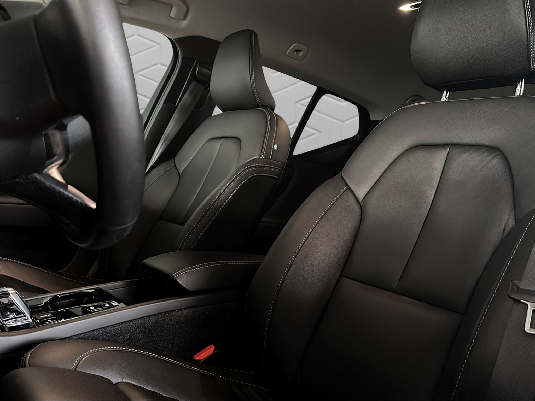 listing desktop thumbnail image 6