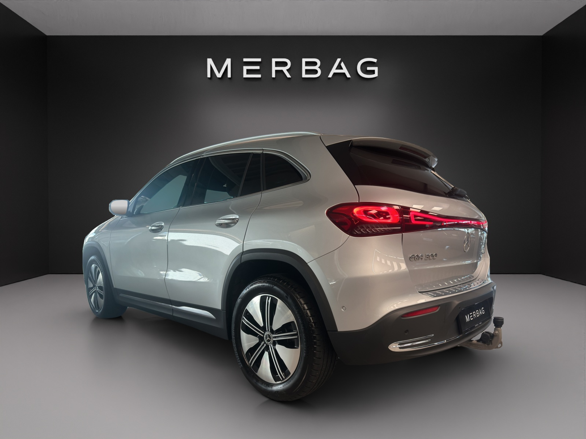 listing desktop thumbnail image 3