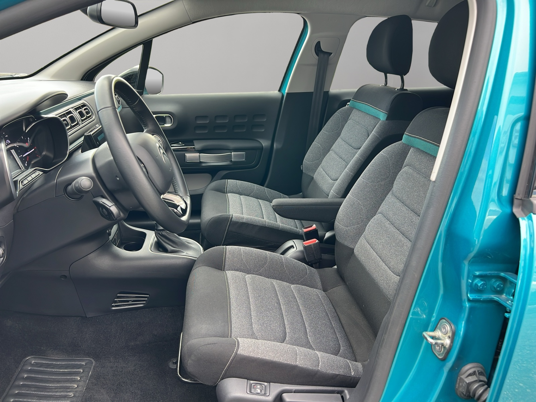 listing desktop thumbnail image 8