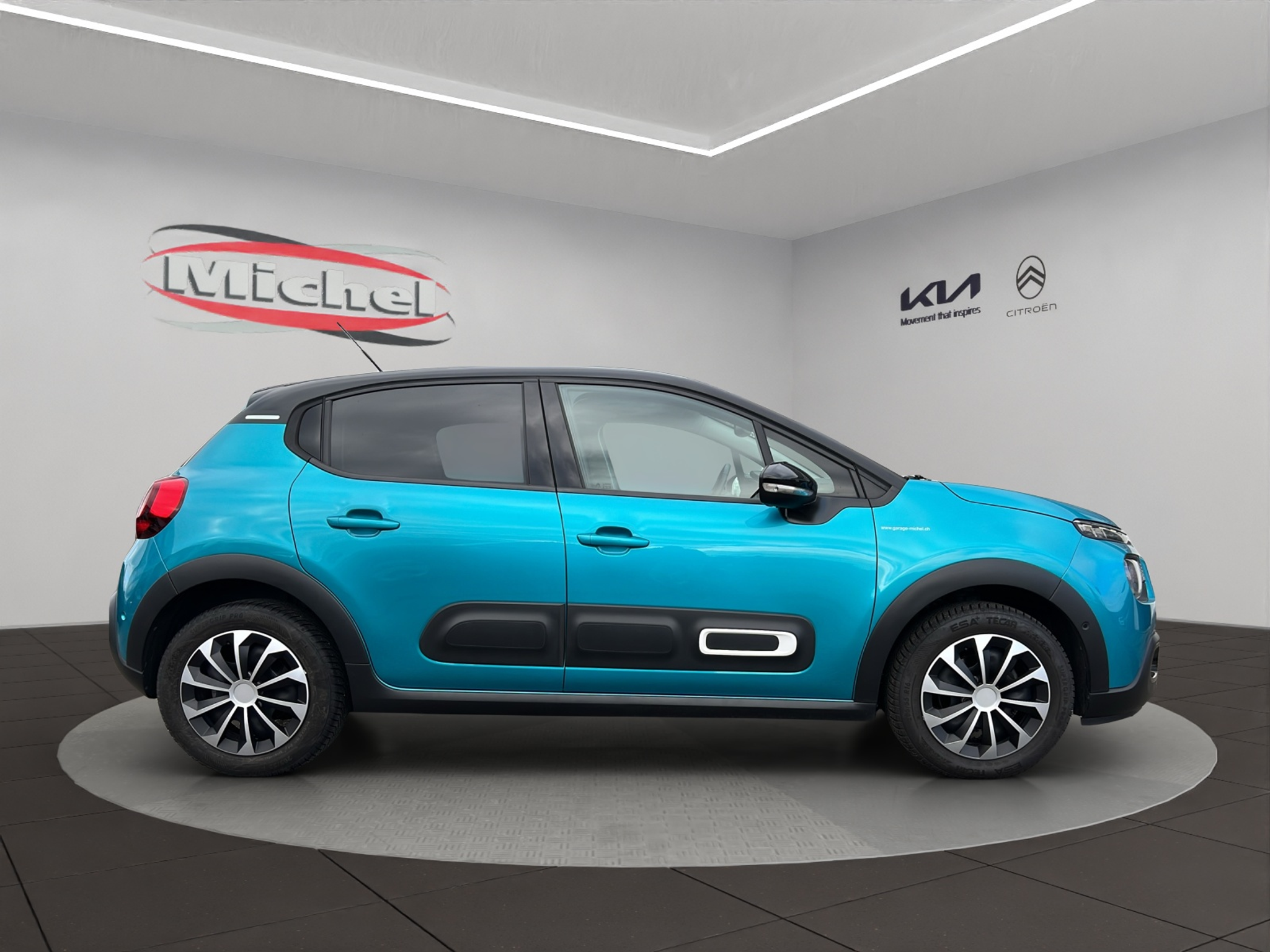 listing desktop thumbnail image 3