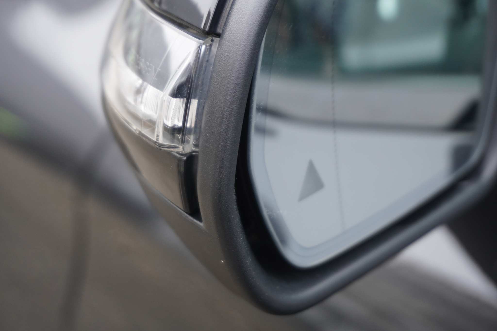 listing desktop thumbnail image 31