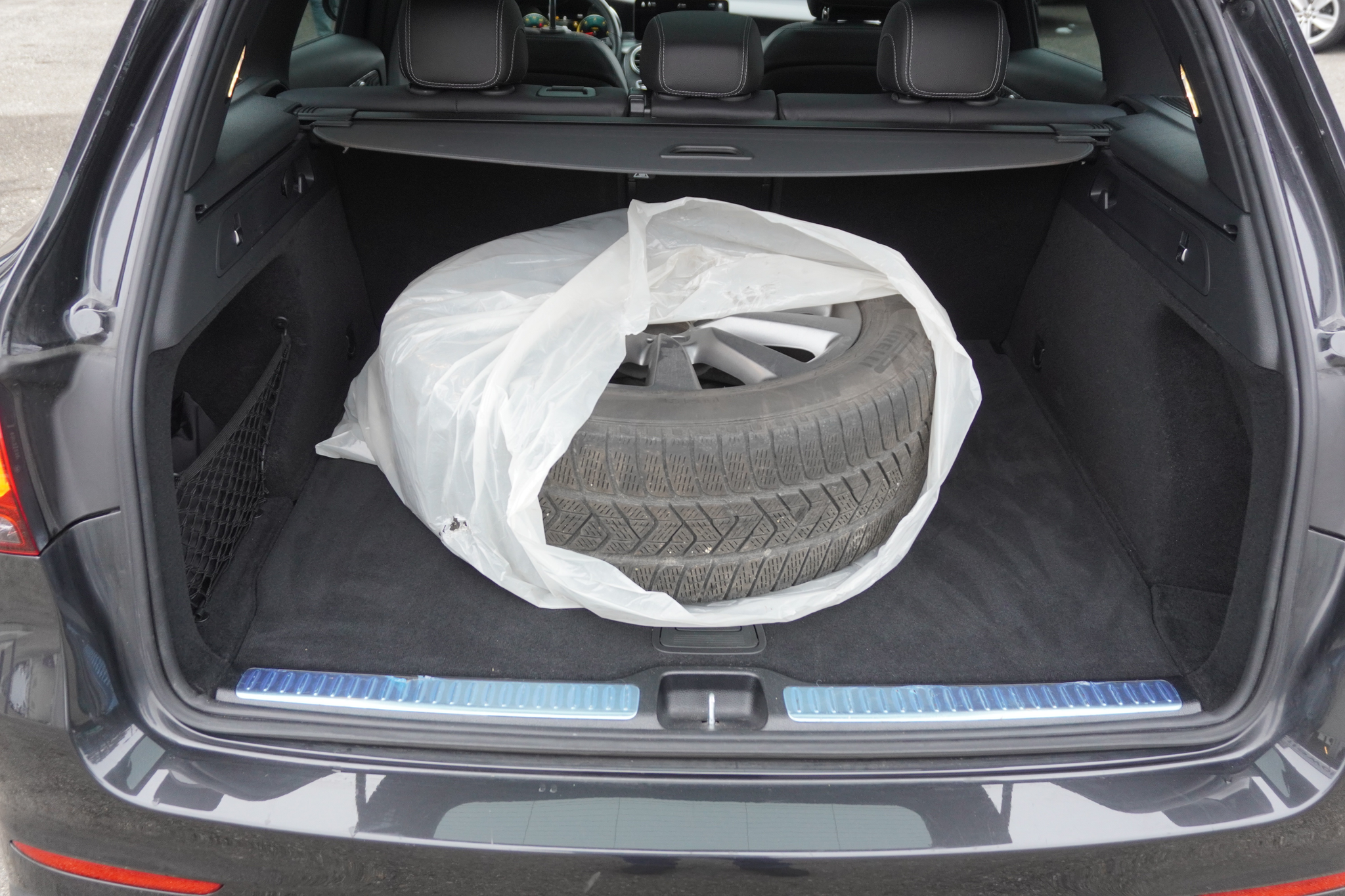 listing desktop thumbnail image 9