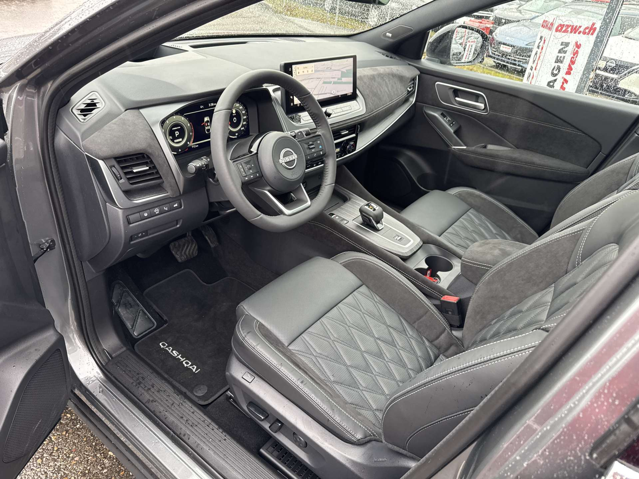 listing desktop thumbnail image 5