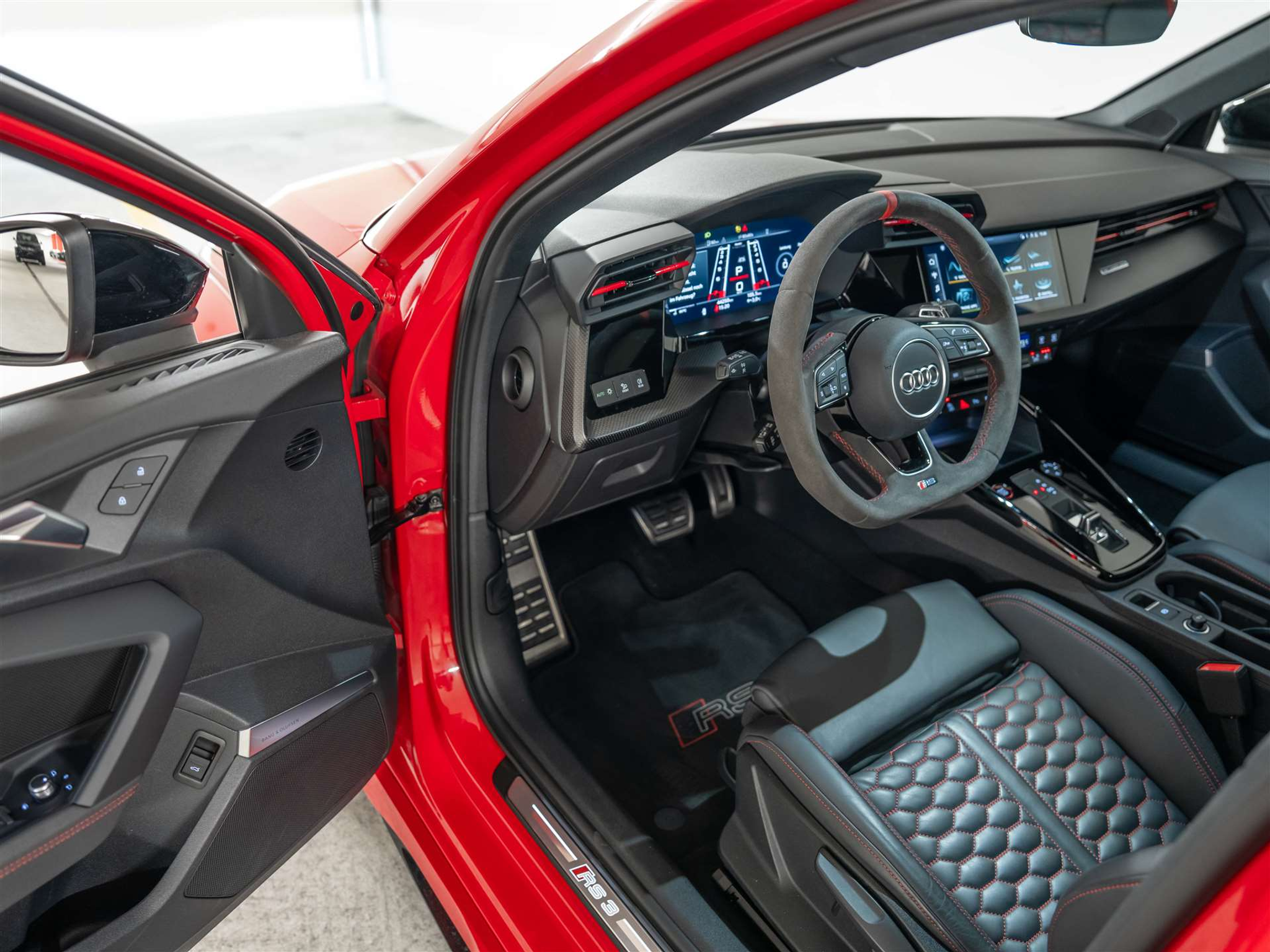 listing desktop thumbnail image 8