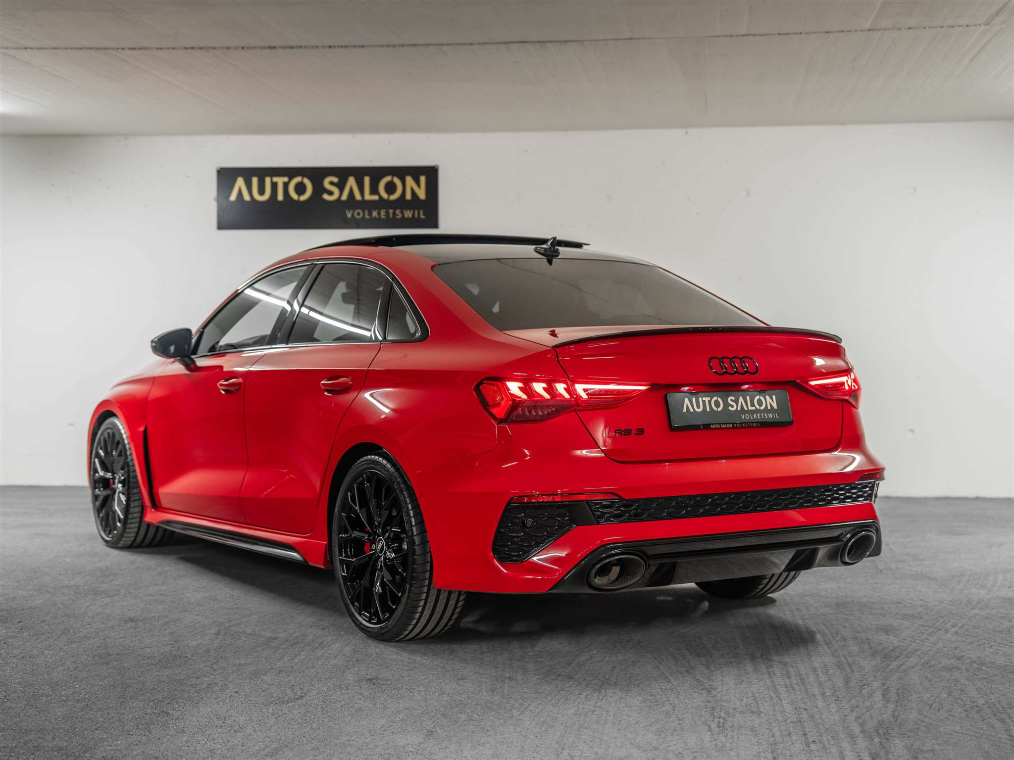 listing desktop thumbnail image 3