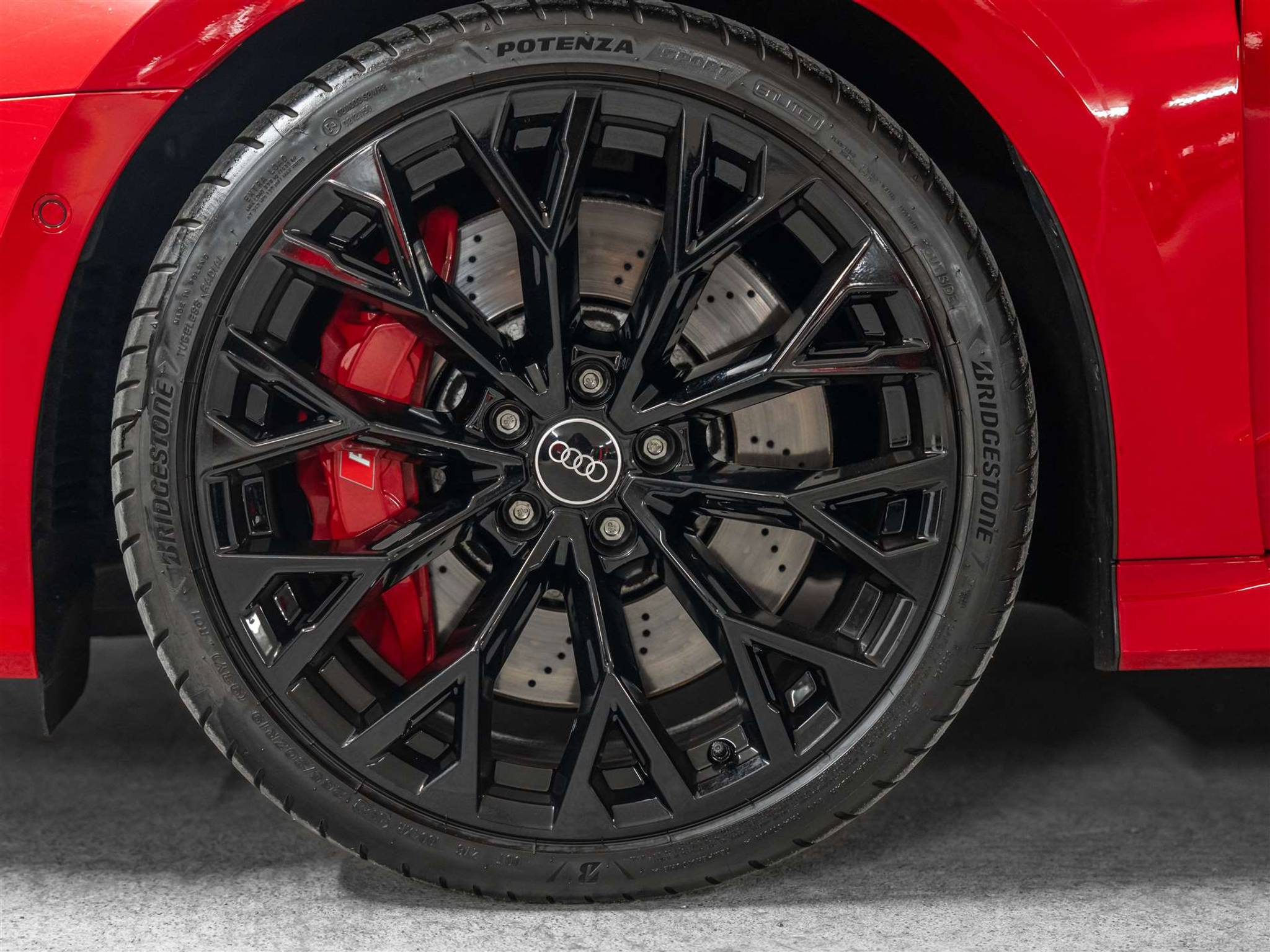 listing desktop thumbnail image 18