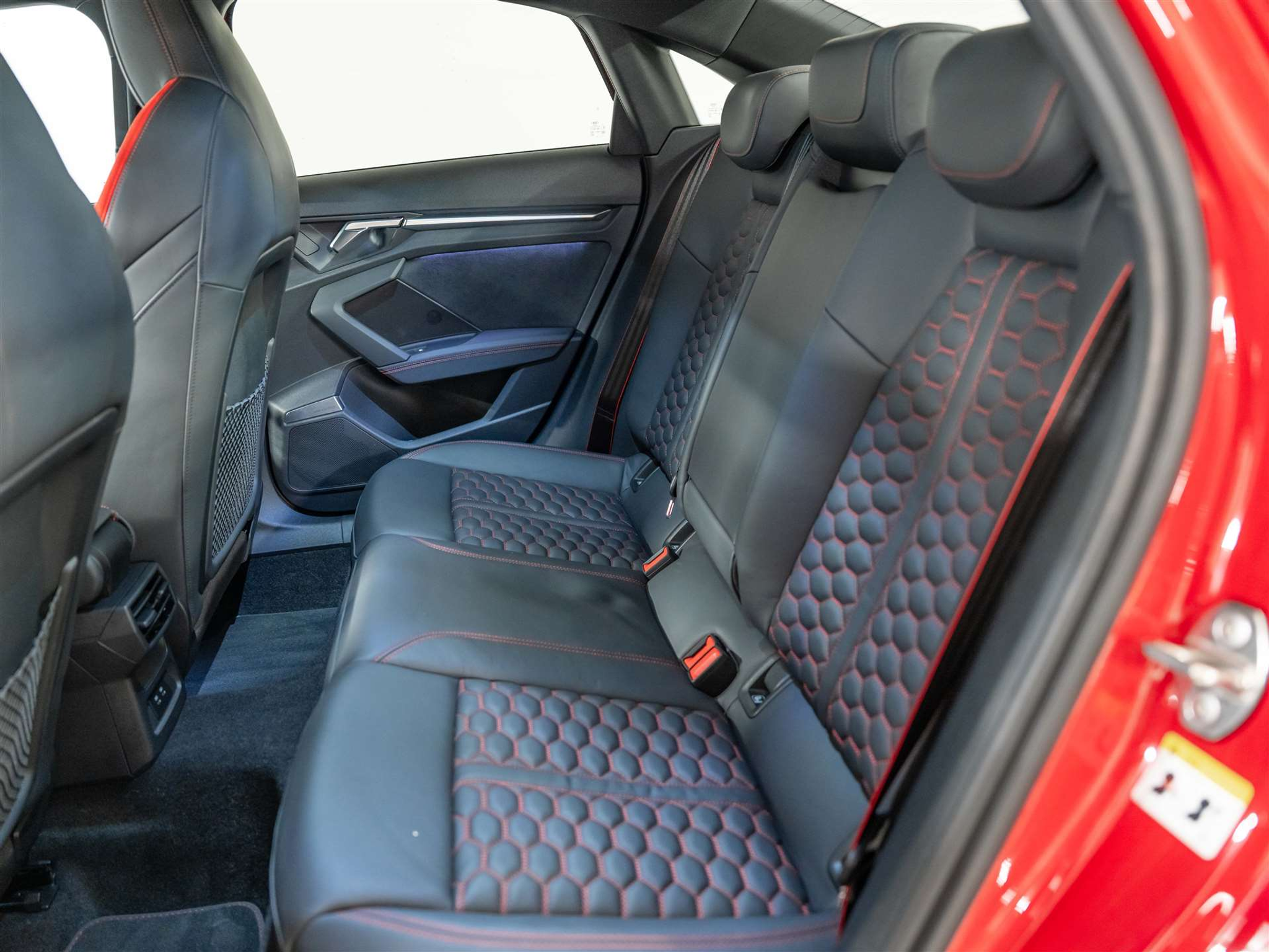 listing desktop thumbnail image 31