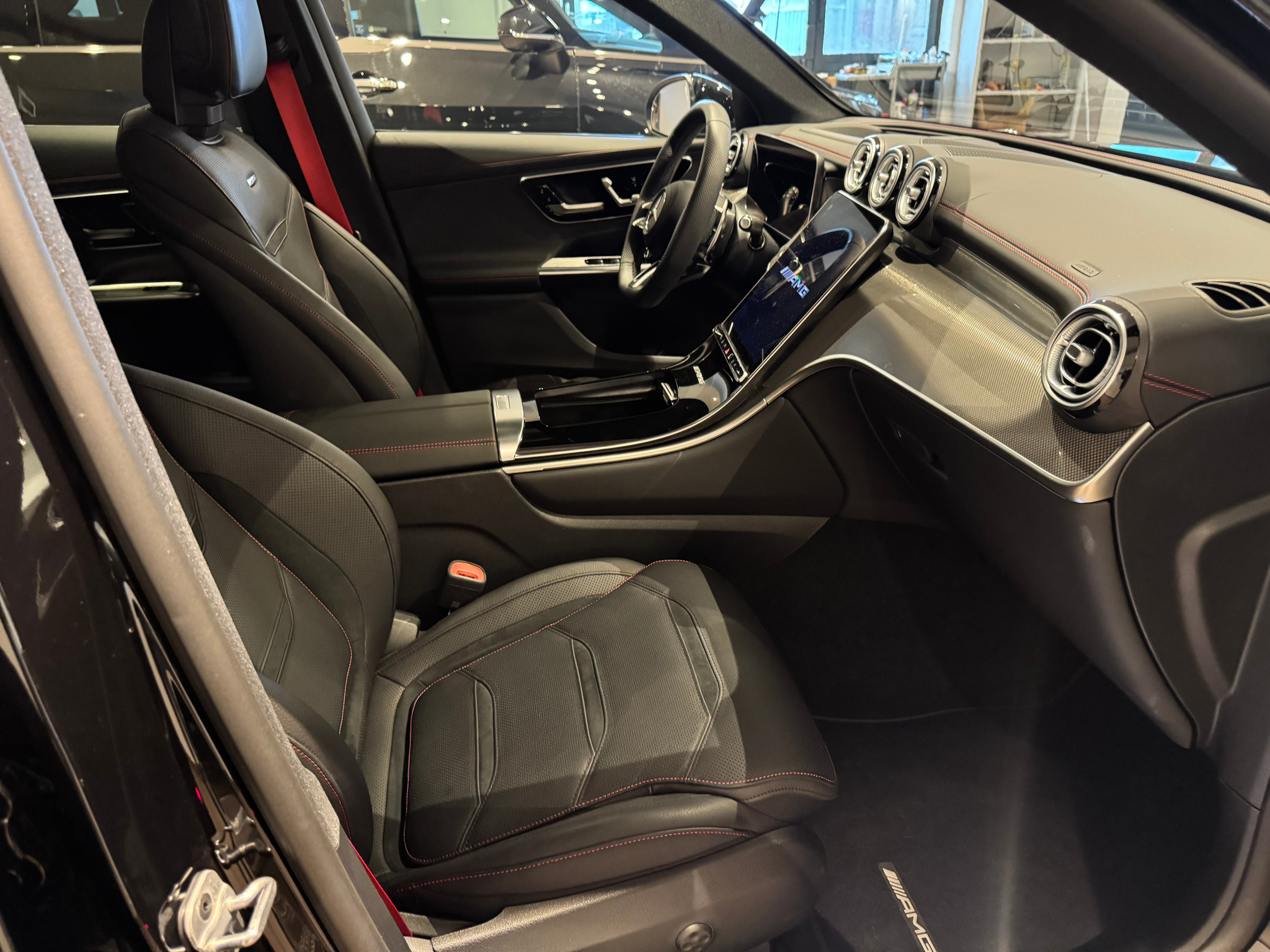 listing desktop thumbnail image 9