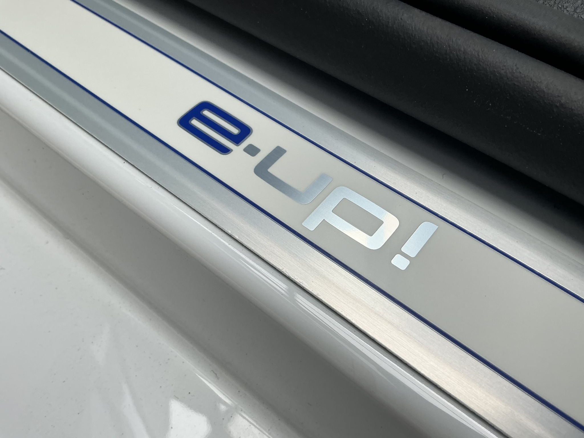 listing desktop thumbnail image 16