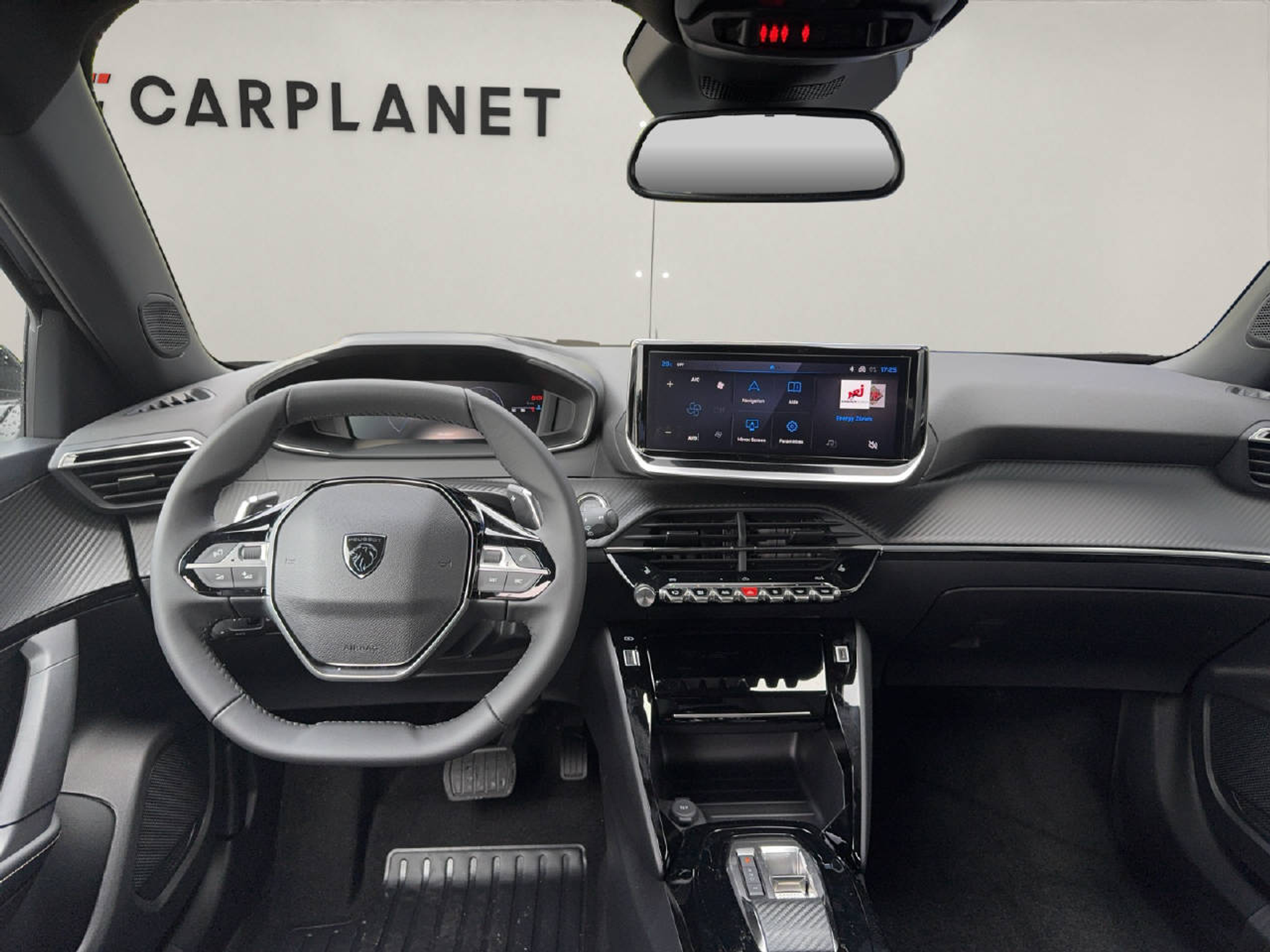 listing desktop thumbnail image 4