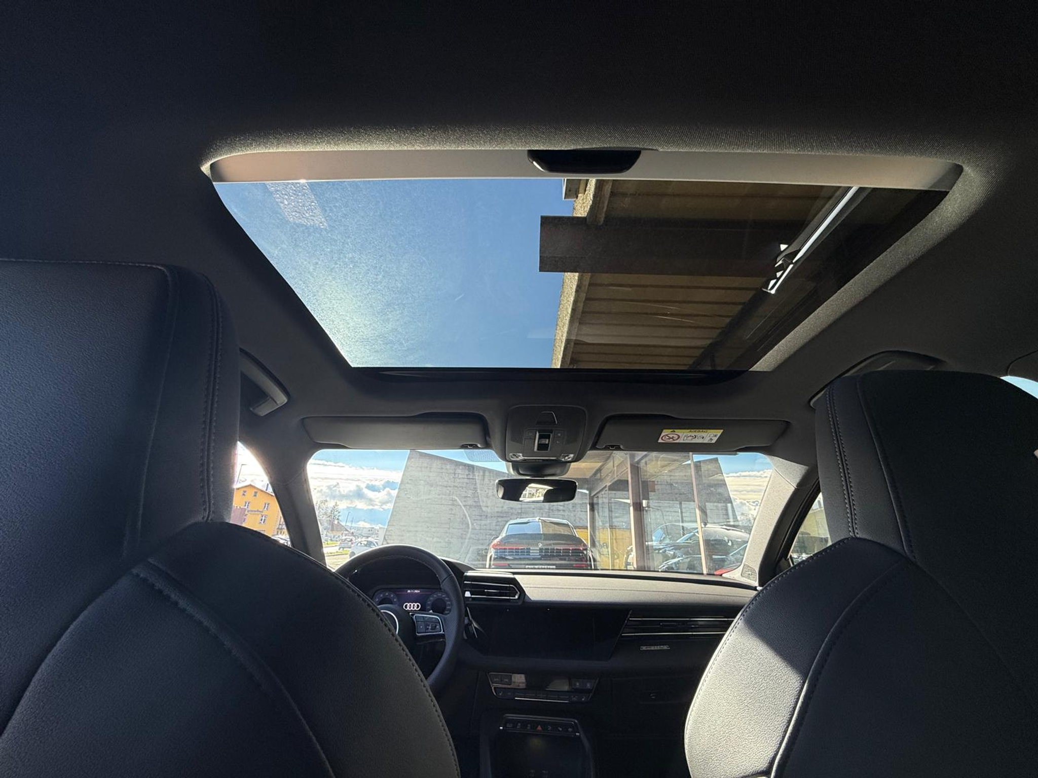 listing desktop thumbnail image 9