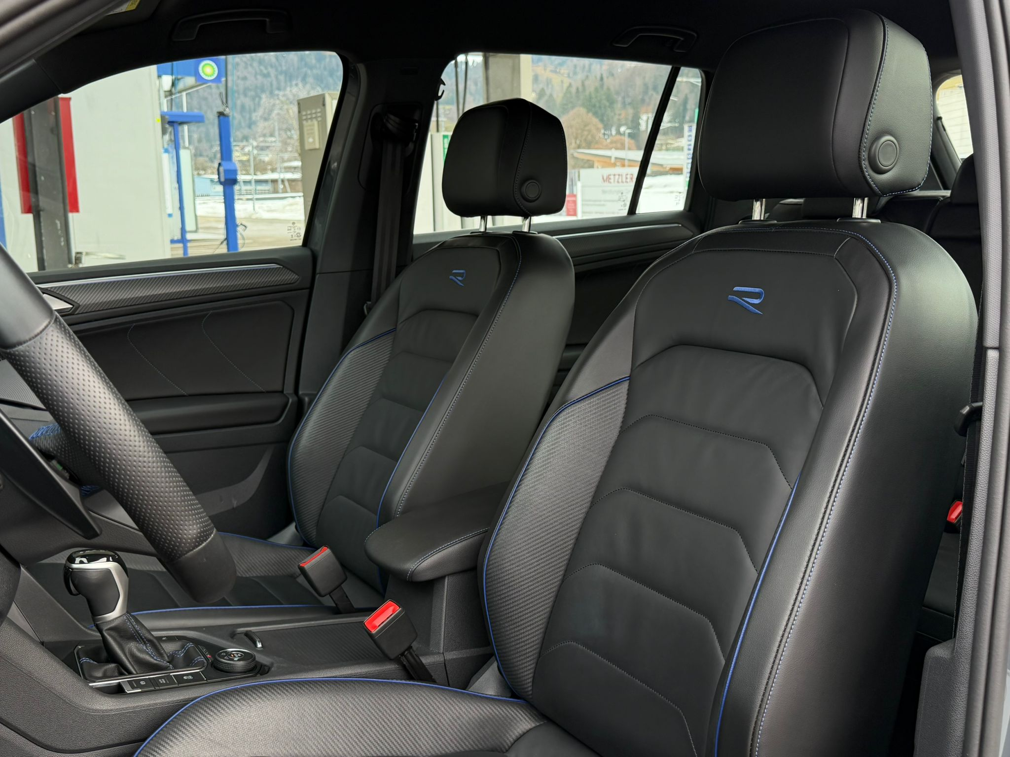 listing desktop thumbnail image 8