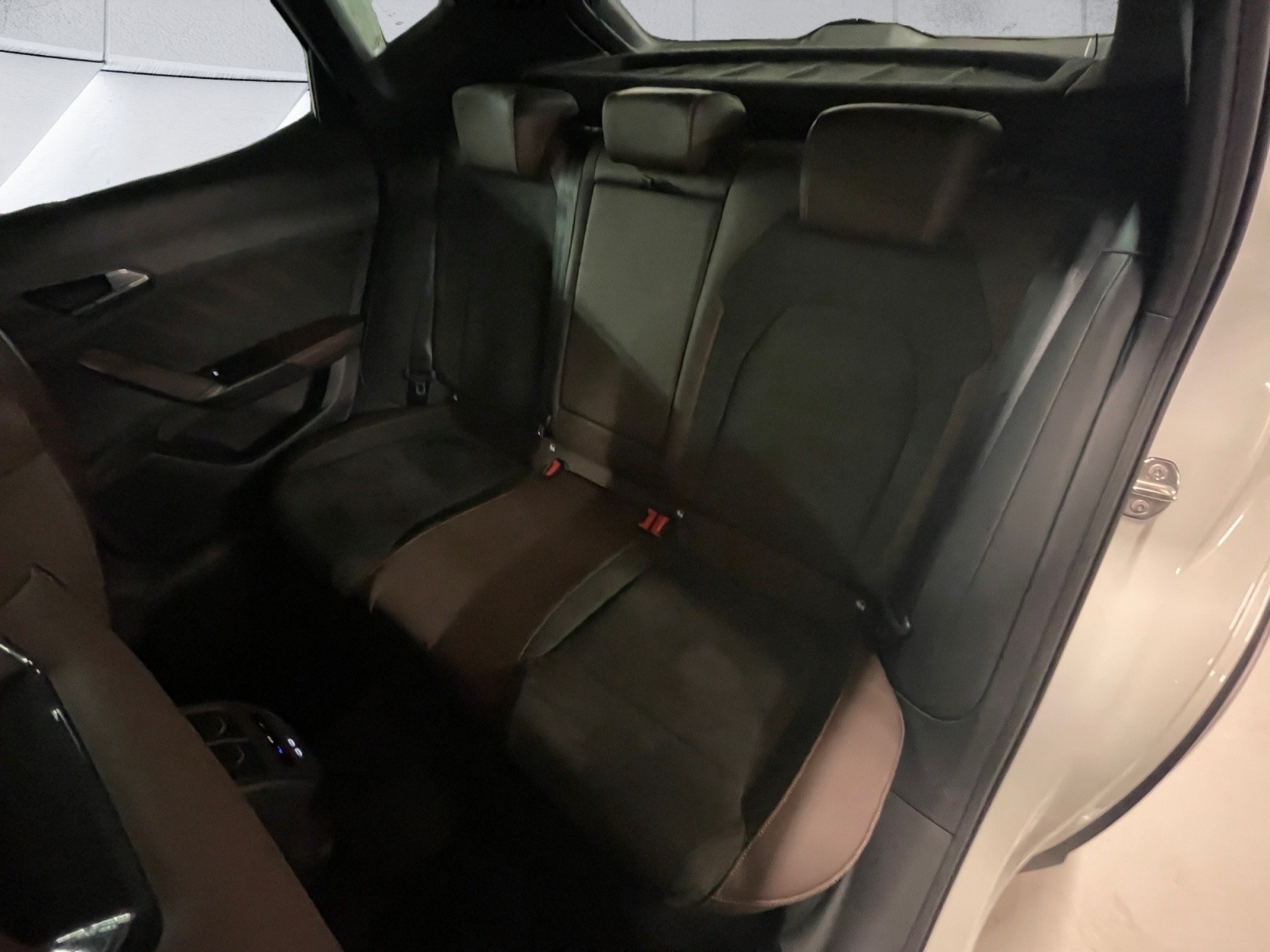 listing desktop thumbnail image 14