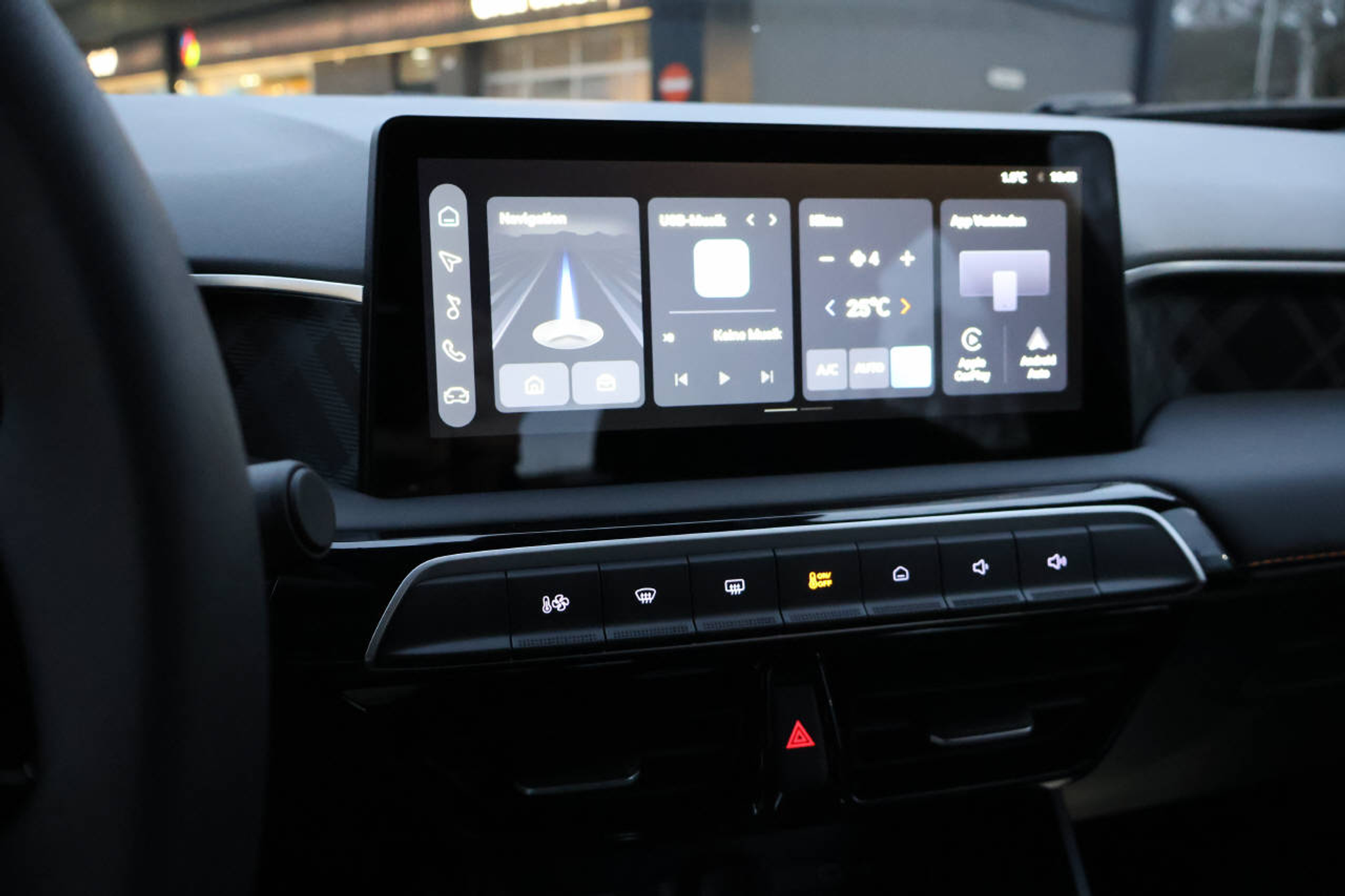 listing desktop thumbnail image 12