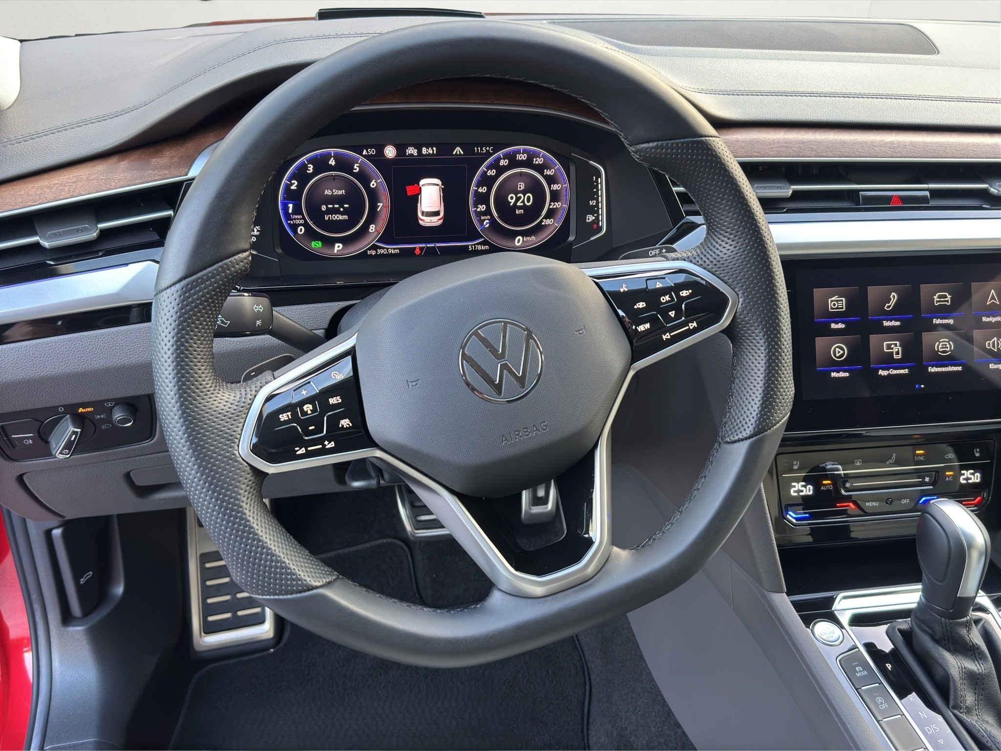 listing desktop thumbnail image 17