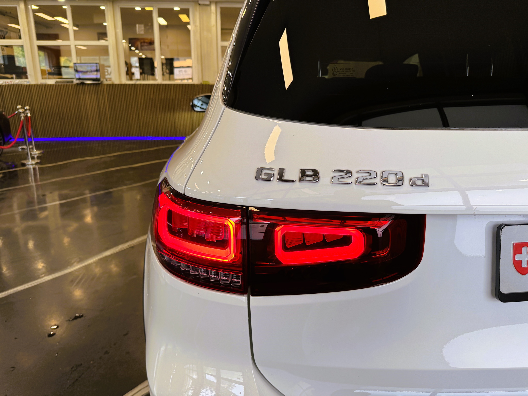 listing desktop thumbnail image 7