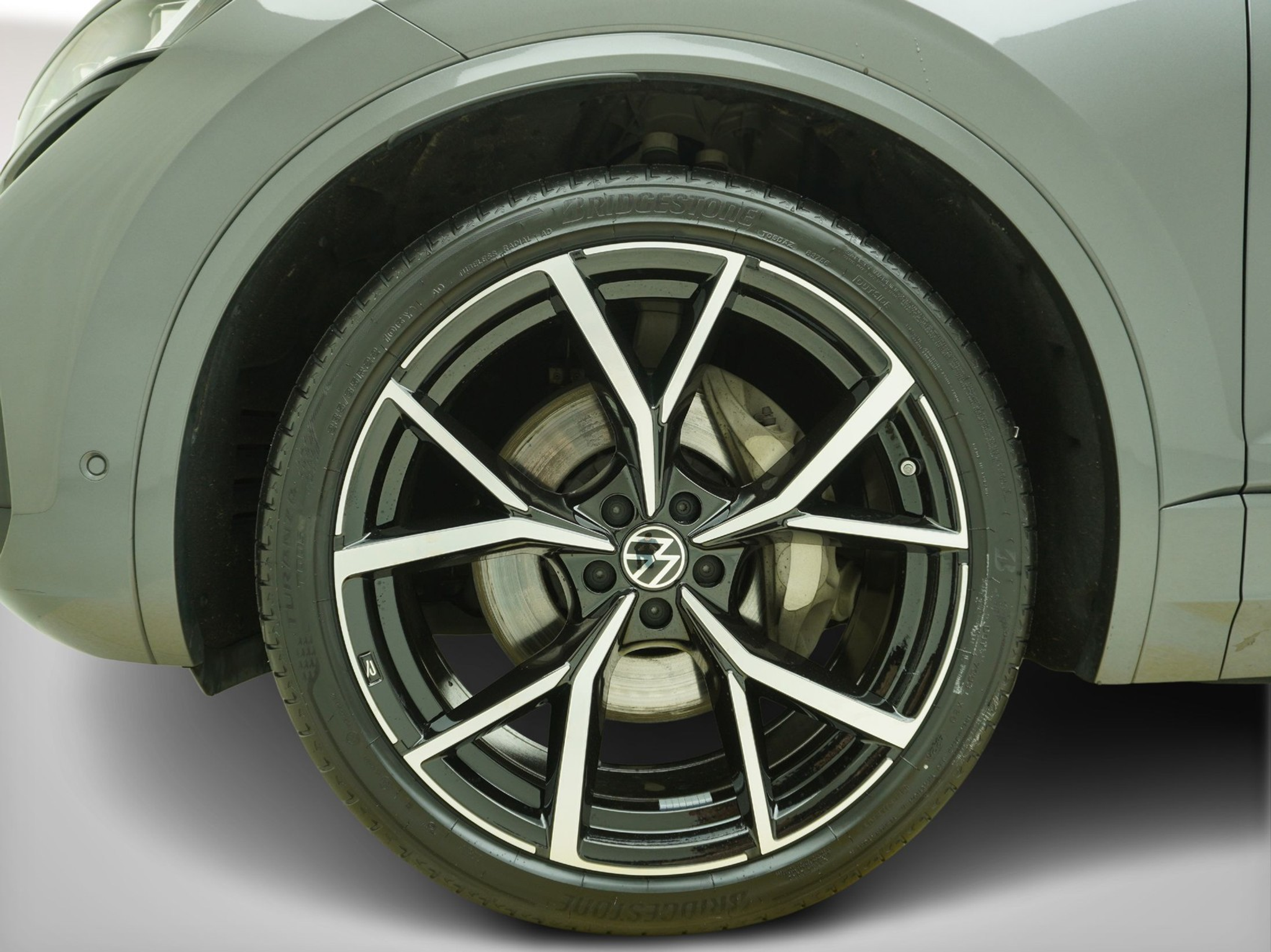 listing desktop thumbnail image 7