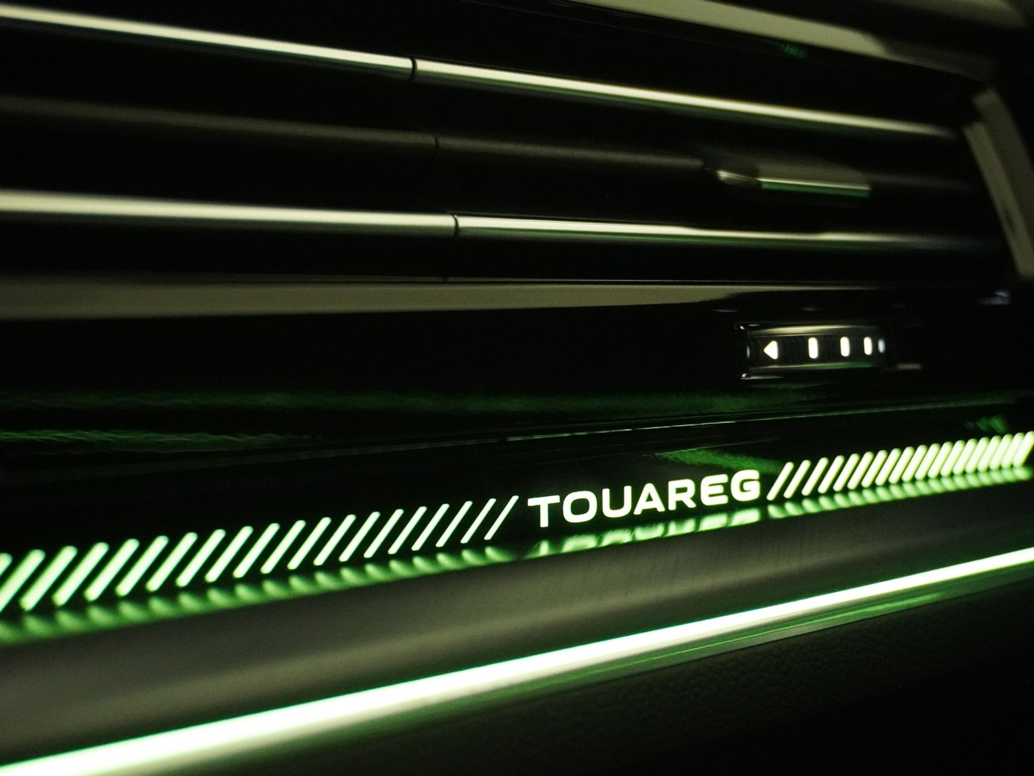 listing desktop thumbnail image 18