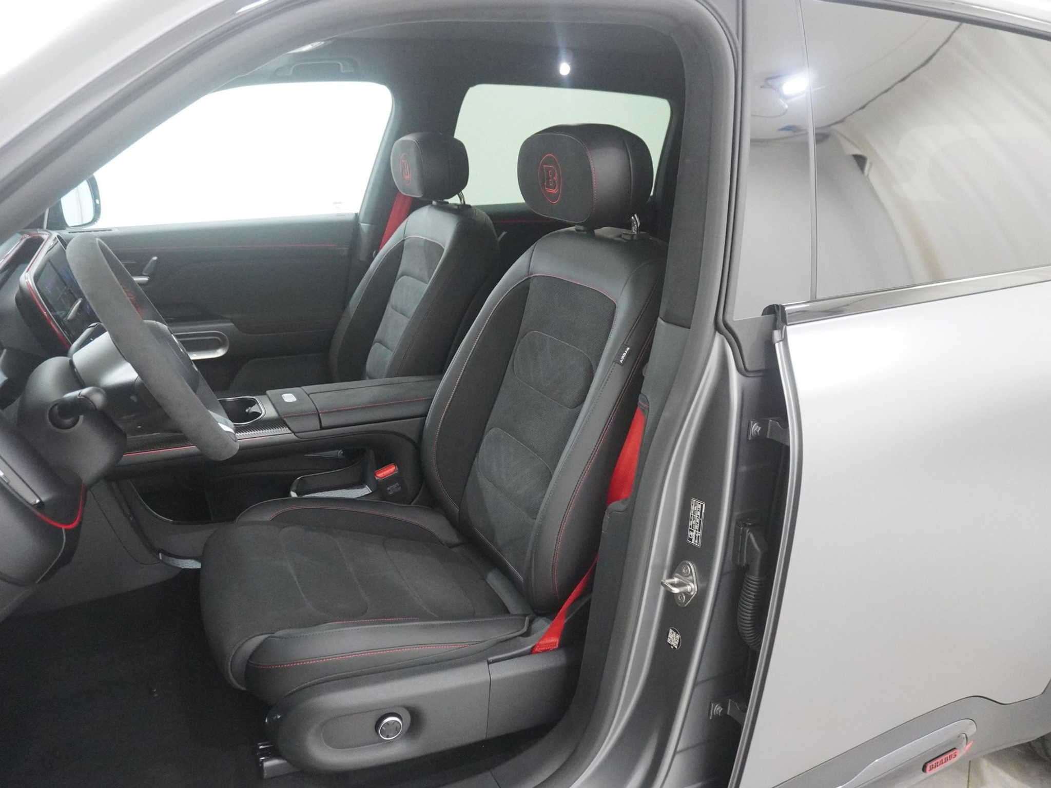 listing desktop thumbnail image 11