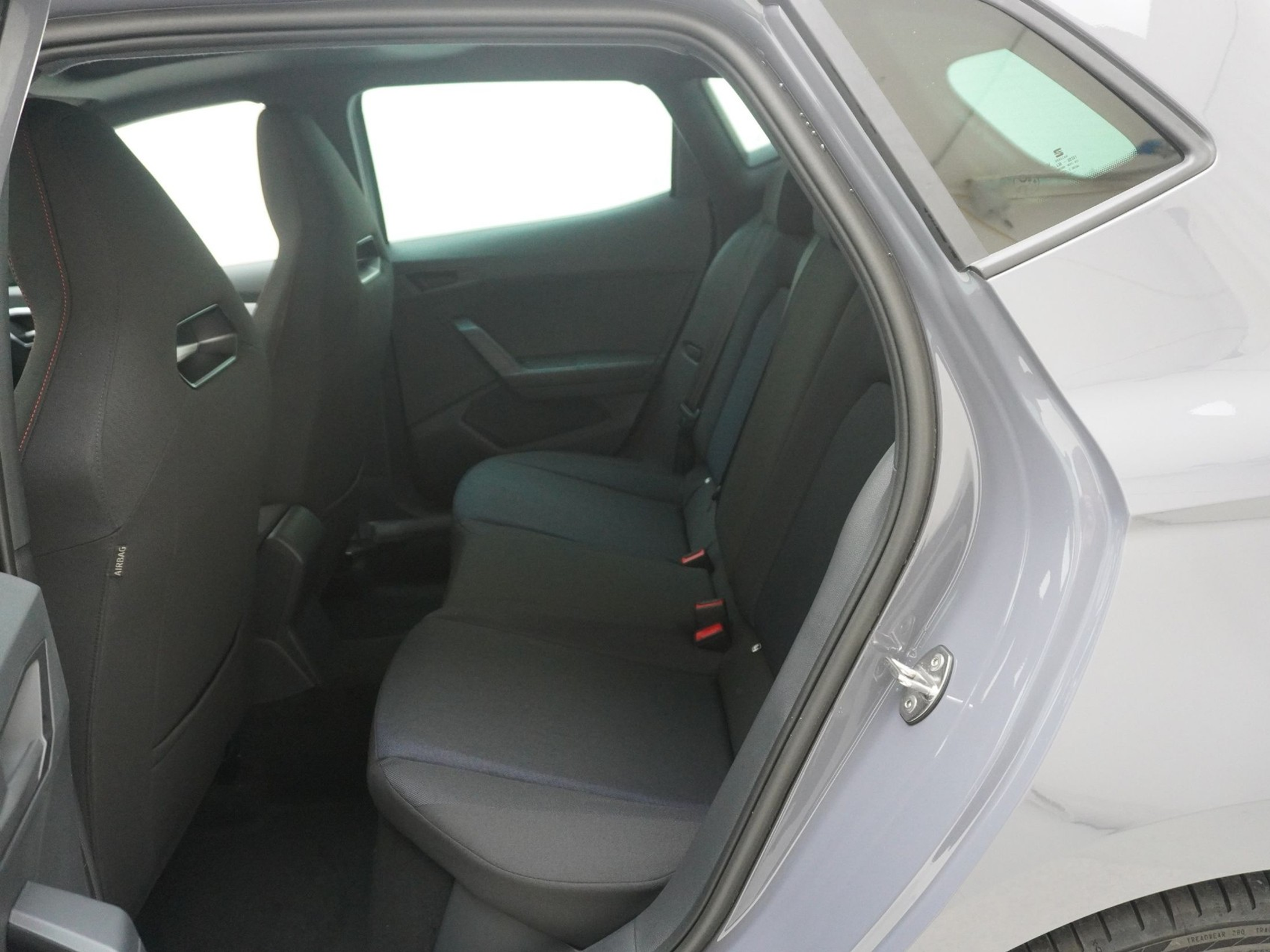 listing desktop thumbnail image 13