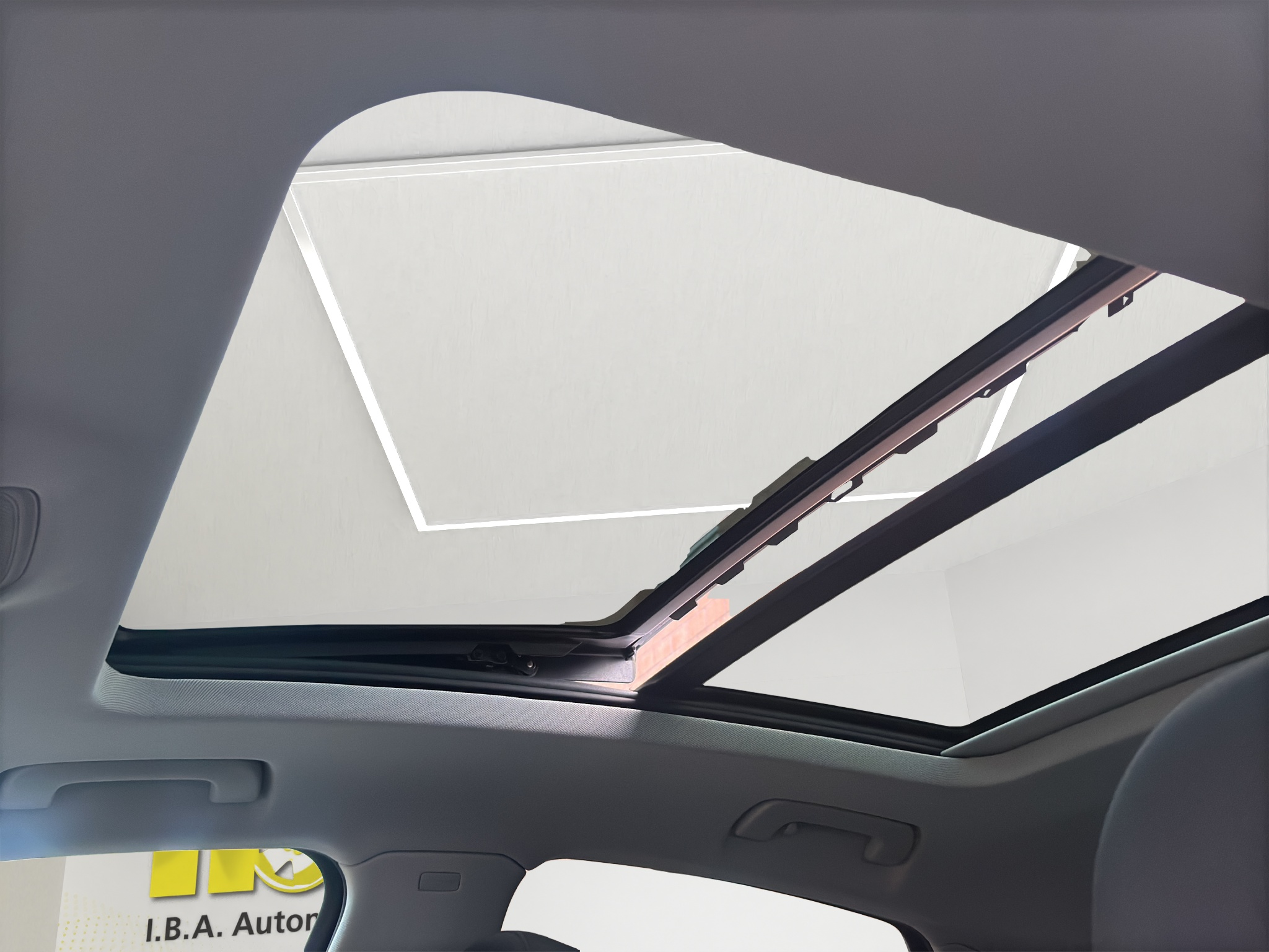 listing desktop thumbnail image 15