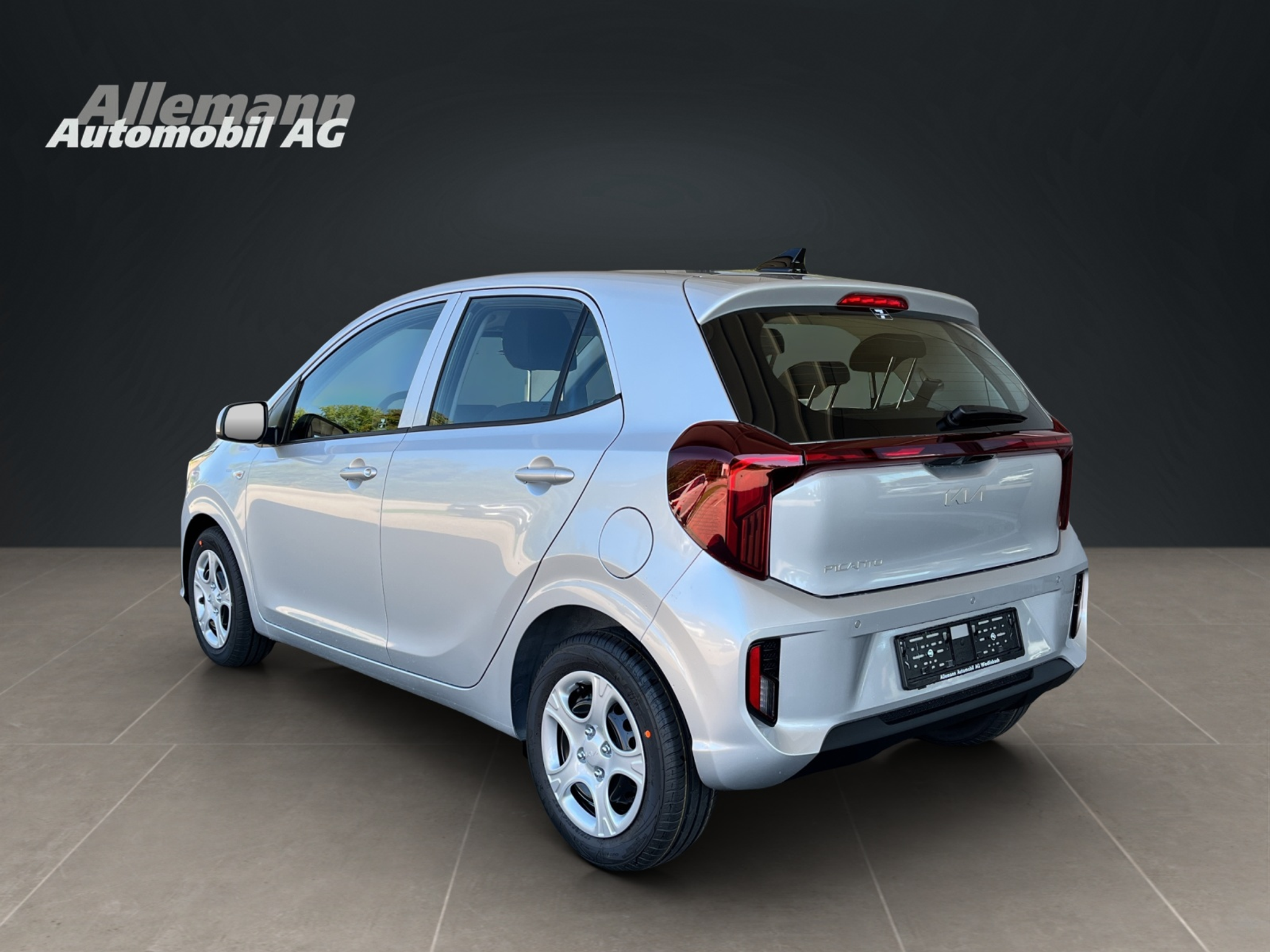 listing desktop thumbnail image 3