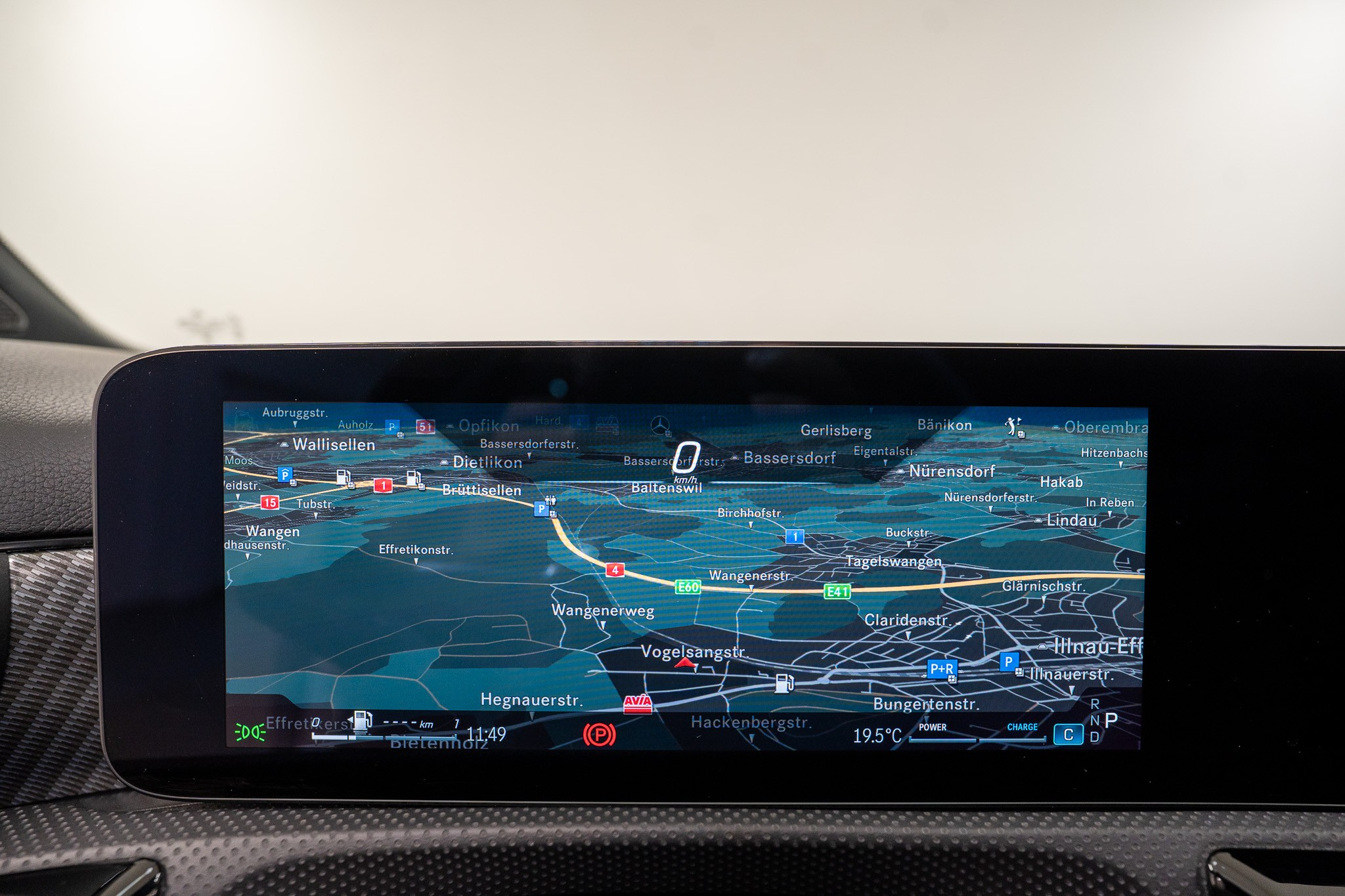 listing desktop thumbnail image 18