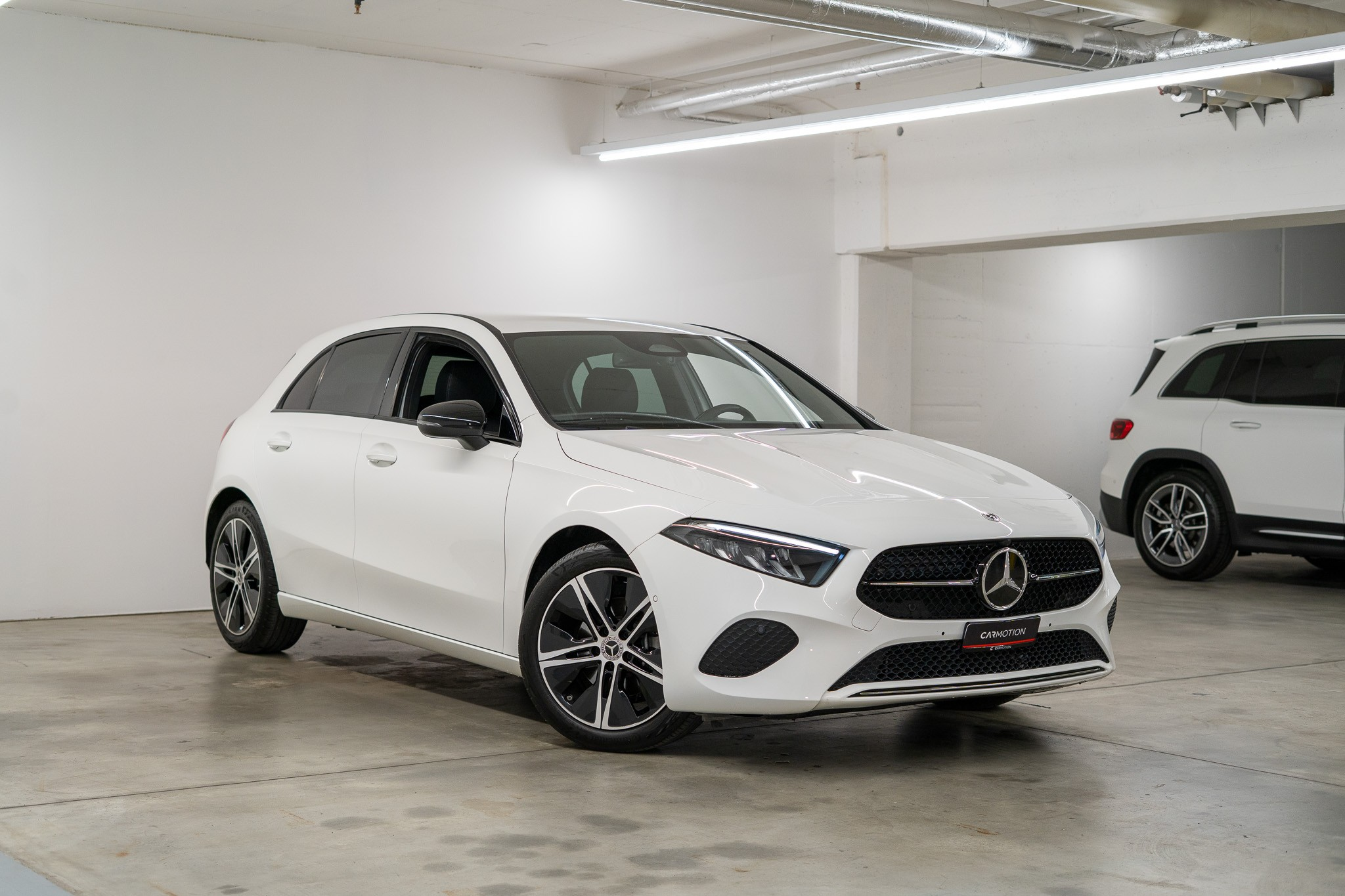 listing desktop thumbnail image 2