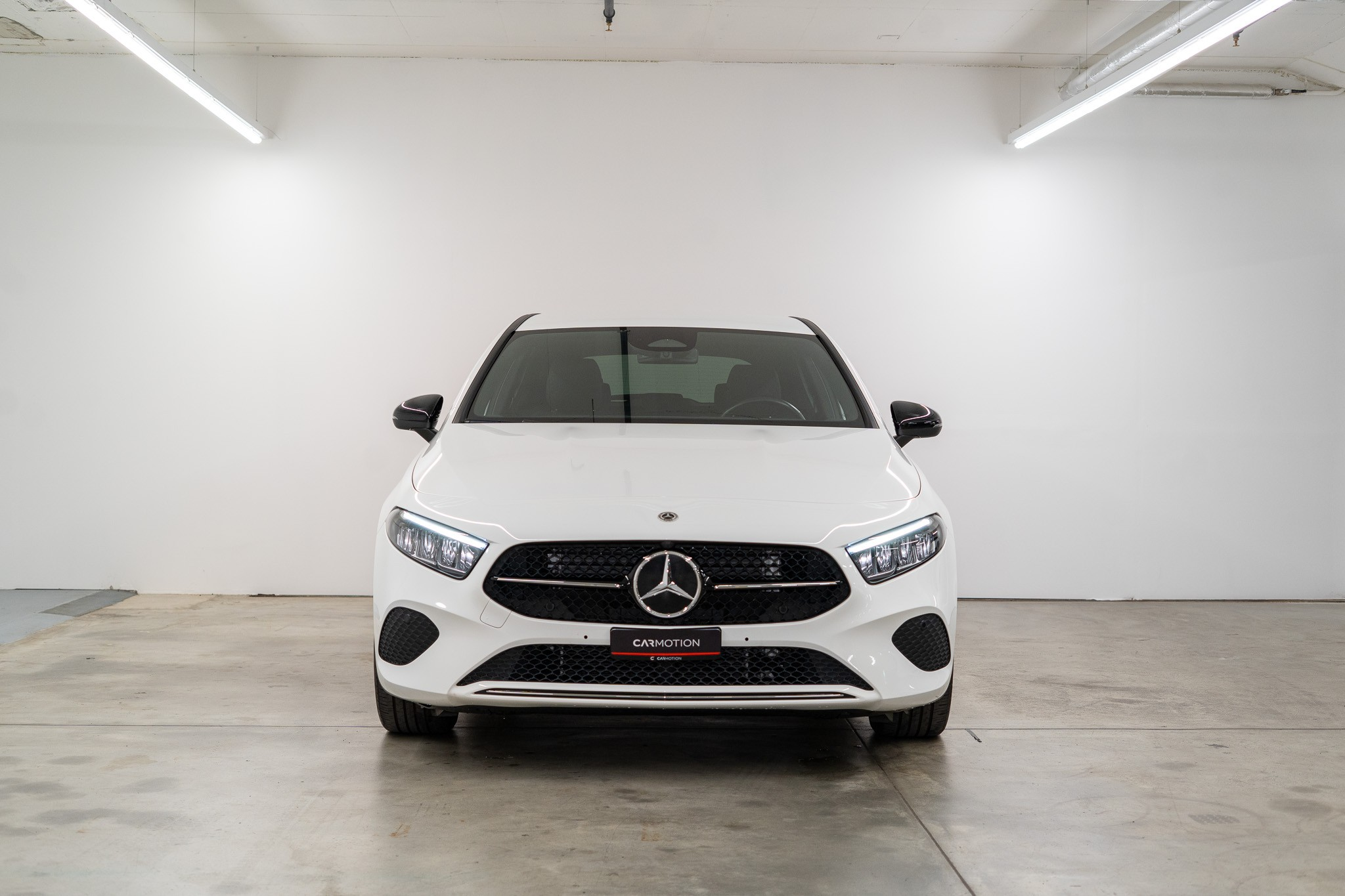 listing desktop thumbnail image 1